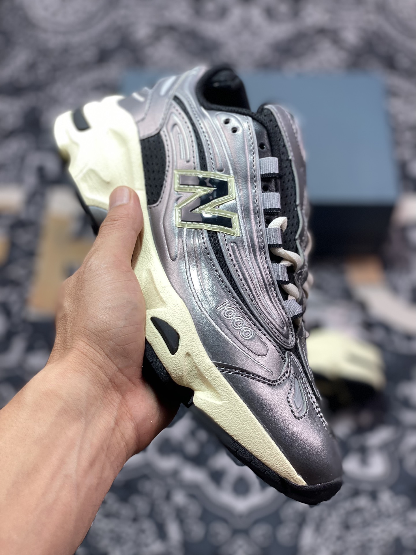 新百伦New Balance M1000”Silver Metallic”系列低帮慢跑鞋“金属钛钢银黑”M1000SL