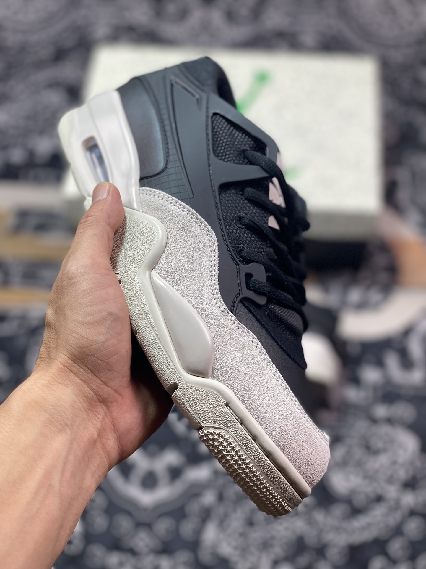 F版 Air Jordan AJ4 RM 重制版低帮复古篮球鞋 黑白熊猫 FQ7939-001