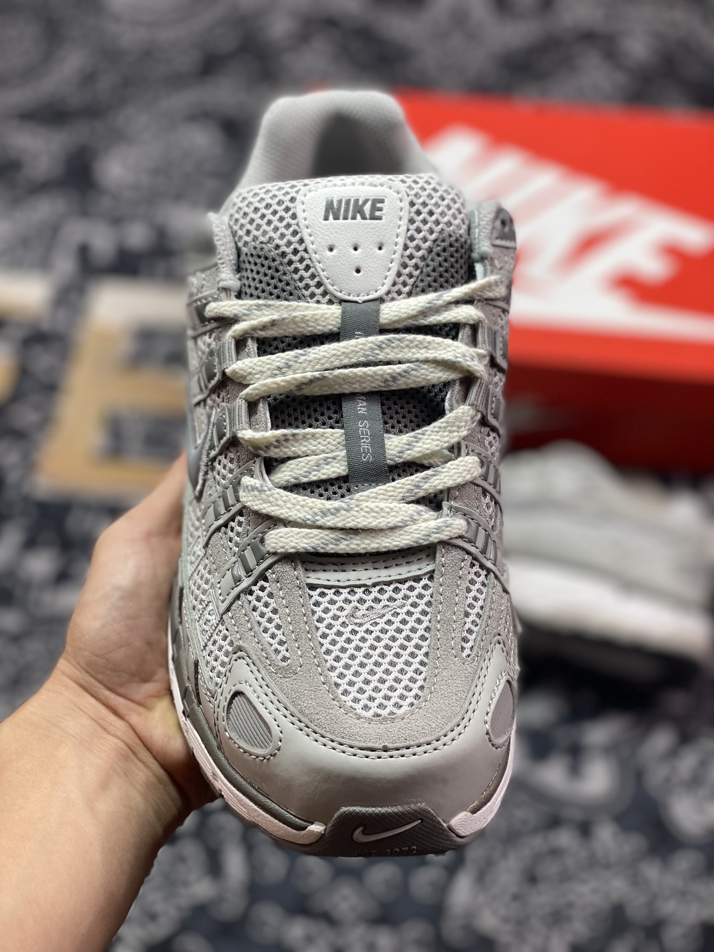 耐克Nike P-6000 Premium”Light Iron Grey”系列低帮慢跑鞋“岩石灰铁灰”FN6837-012