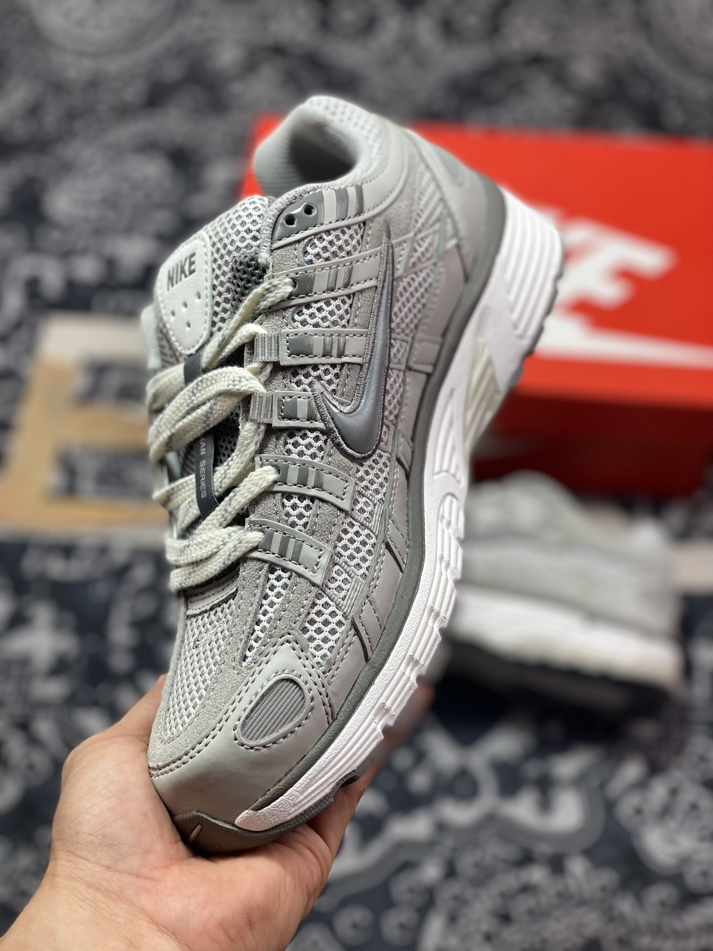 耐克Nike P-6000 Premium”Light Iron Grey”系列低帮慢跑鞋“岩石灰铁灰”FN6837-012