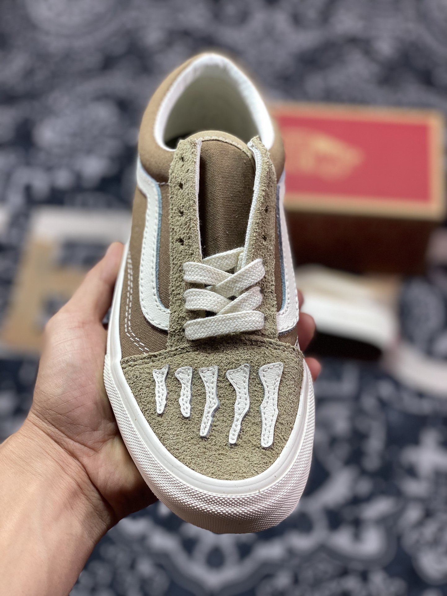 Mark SBTG x Vans 2024 亚洲艺术家联名系列  VN000CT84MG