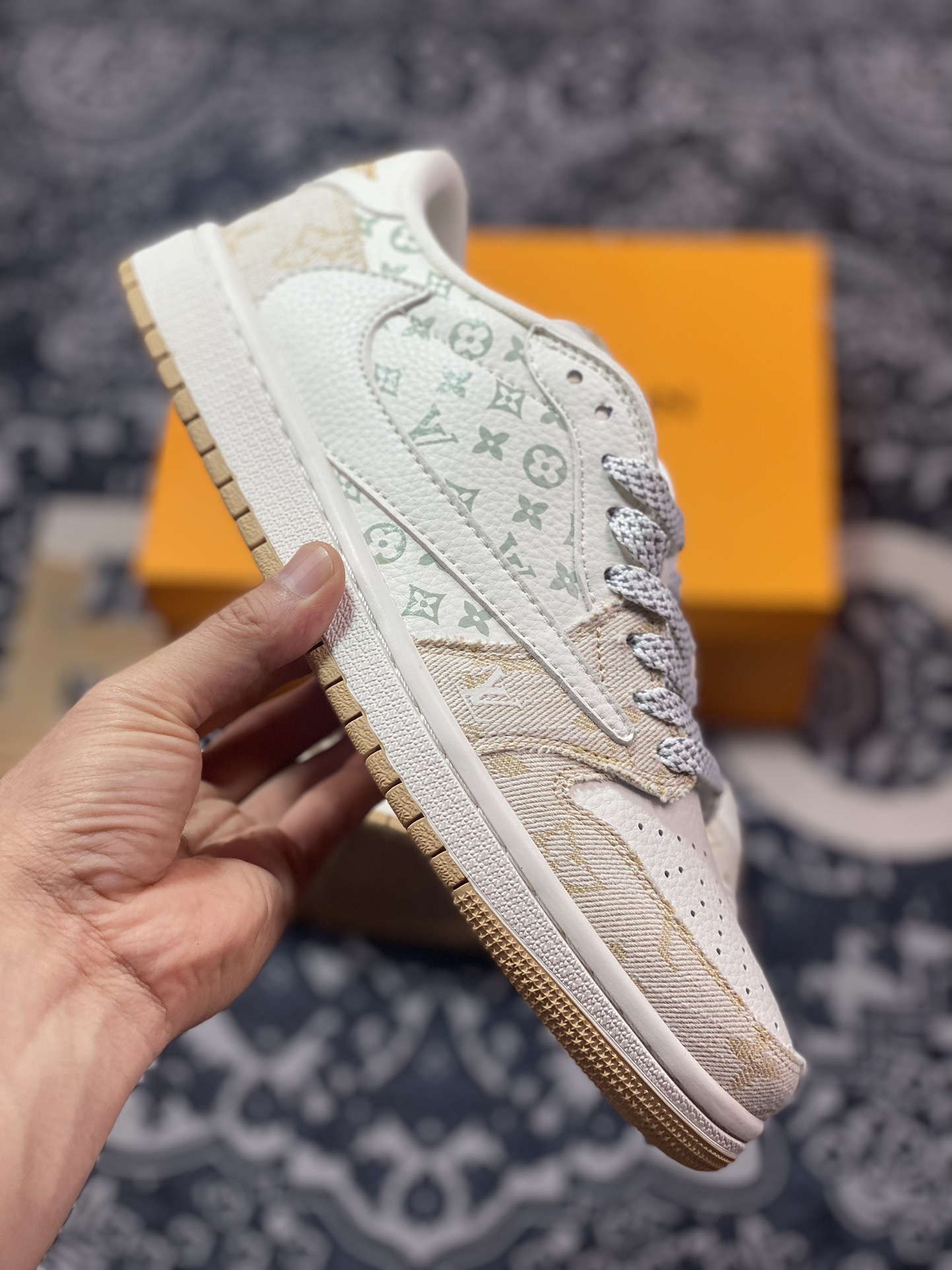 Fragment x TS x Air Jordan 1 Low x LV 三方联名倒钩低帮  SJ2068-009