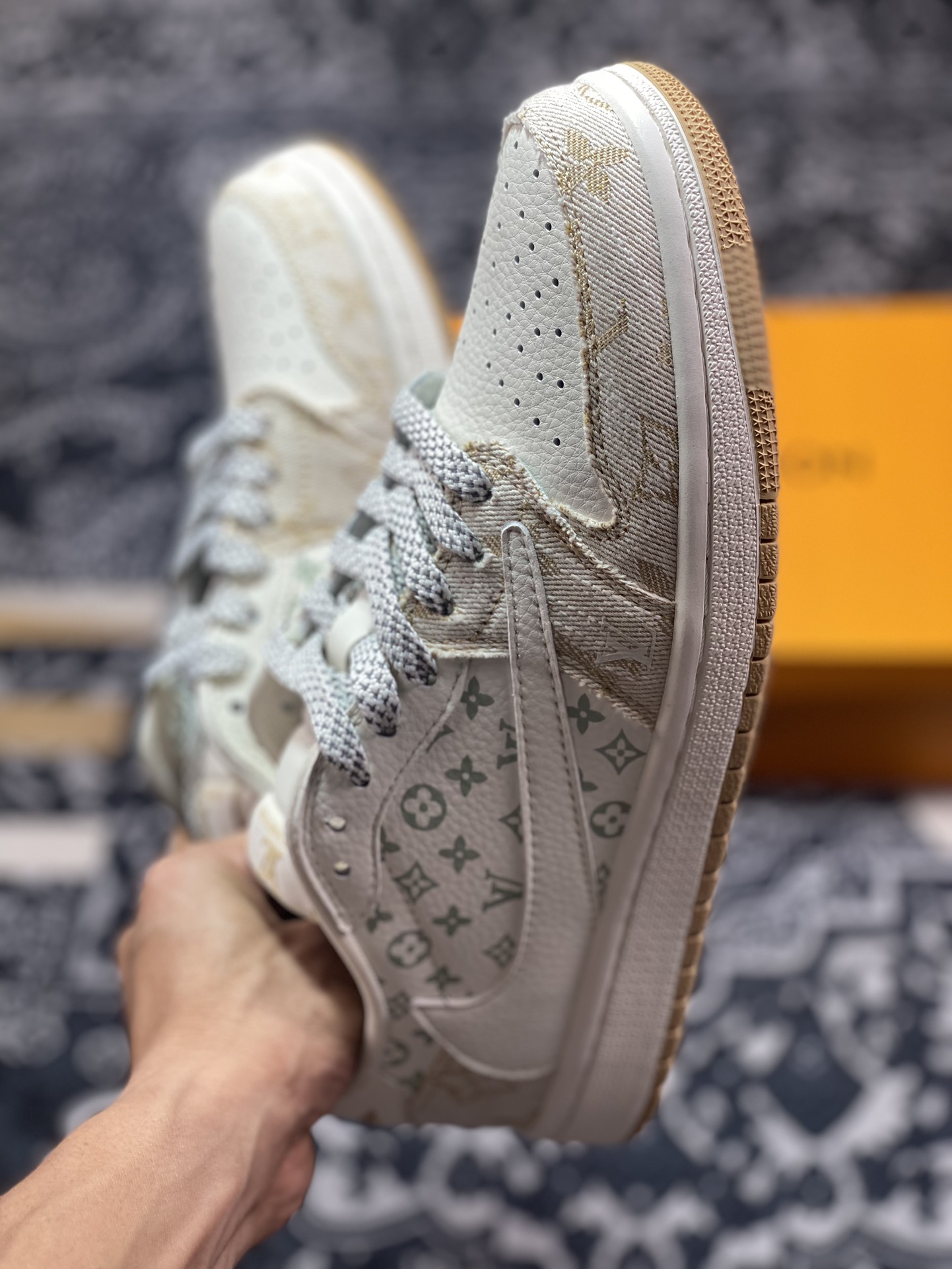 Fragment x TS x Air Jordan 1 Low x LV 三方联名倒钩低帮  SJ2068-009