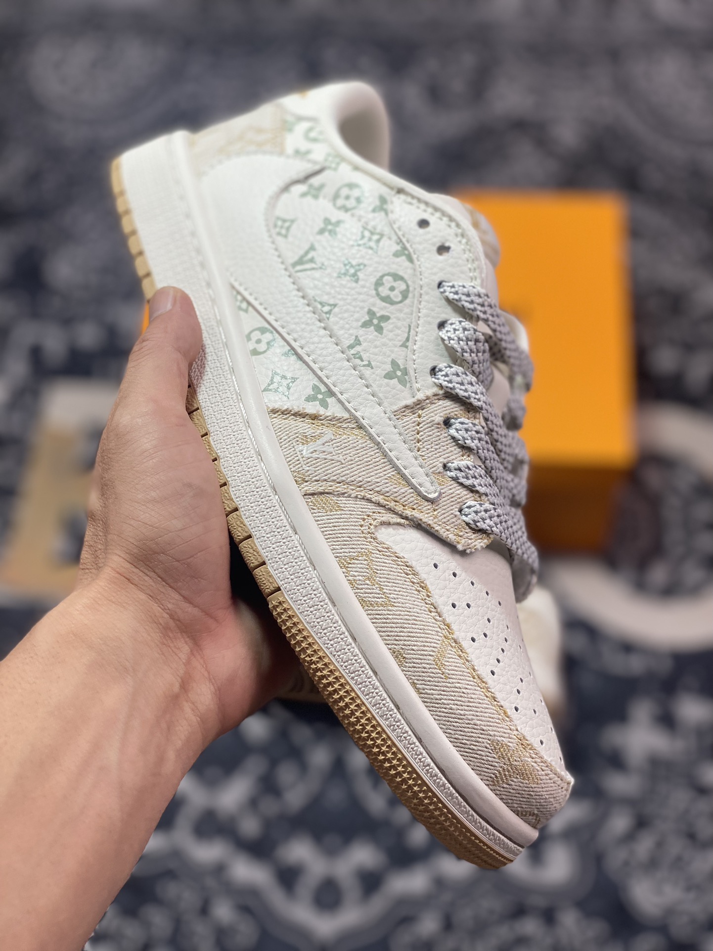 Fragment x TS x Air Jordan 1 Low x LV 三方联名倒钩低帮  SJ2068-009