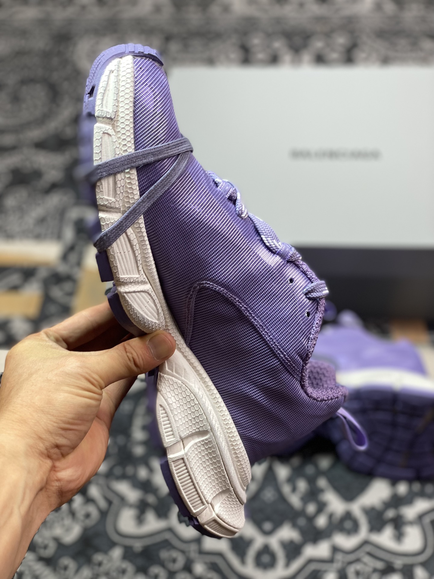 巴黎世家BALENCIAGA 3XL Sneakers 3+系列低帮复古阔型底姥爹慢跑鞋“网布香芋紫白”734734 W2SM3 5890