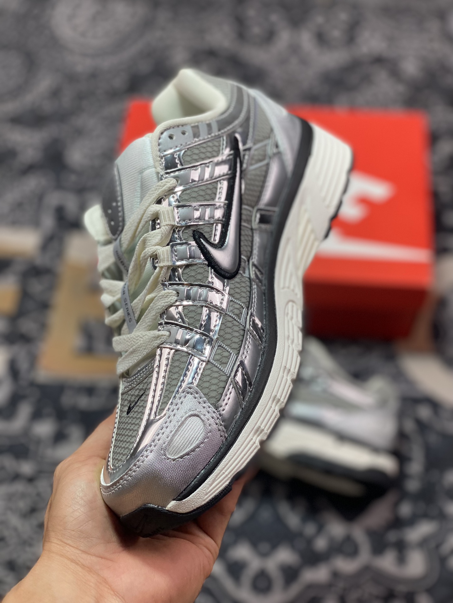 耐克Nike P-6000 Premium”Metallic Silver”系列低帮复古慢跑鞋“金属液态银黑”CN0149-001