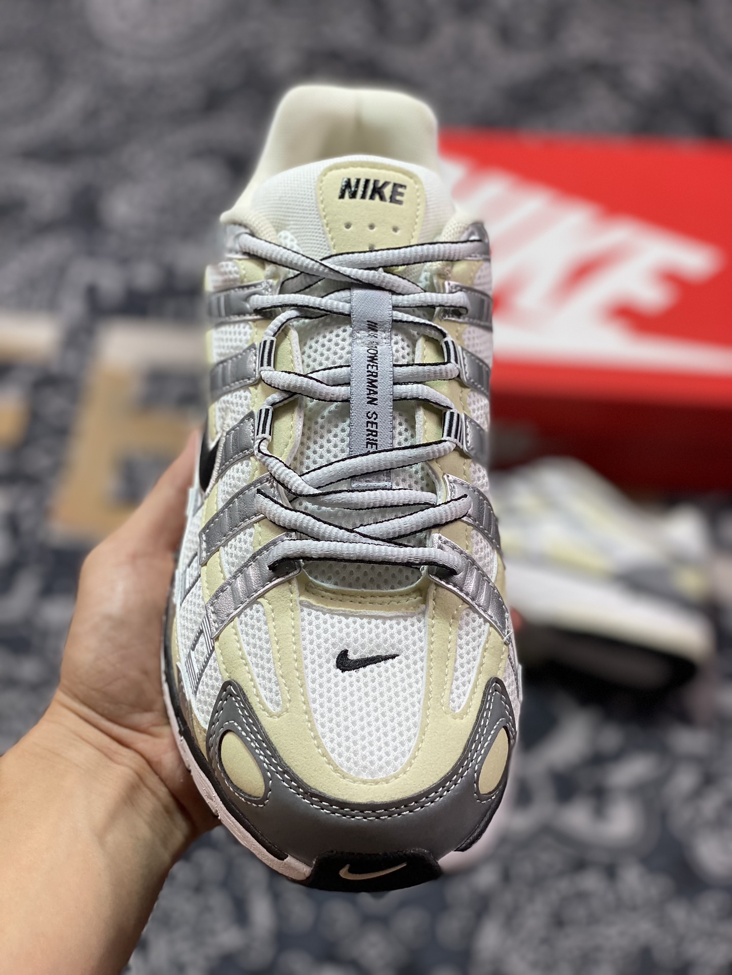 耐克Nike P-6000 Premium”White/Black/Light Iron Grey”系列低帮舒适慢跑鞋“铁灰黑米白”FV6603-100