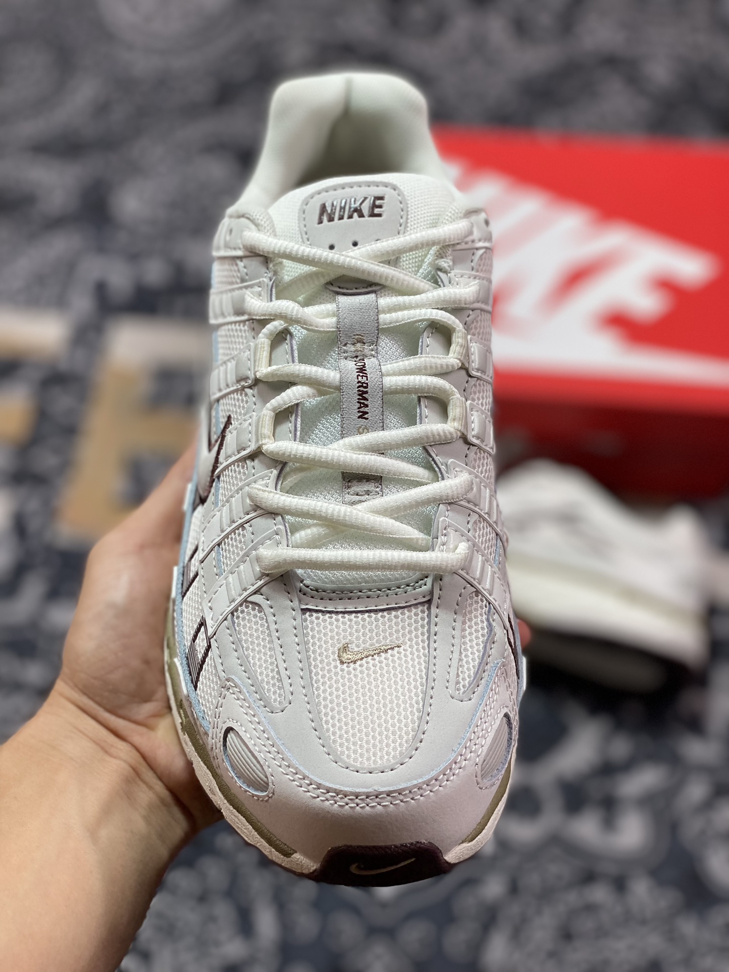 耐克Nike P-6000 Premium系列低帮复古老爹风休闲运动舒适慢跑鞋“枣红褐米白”HF0728-201