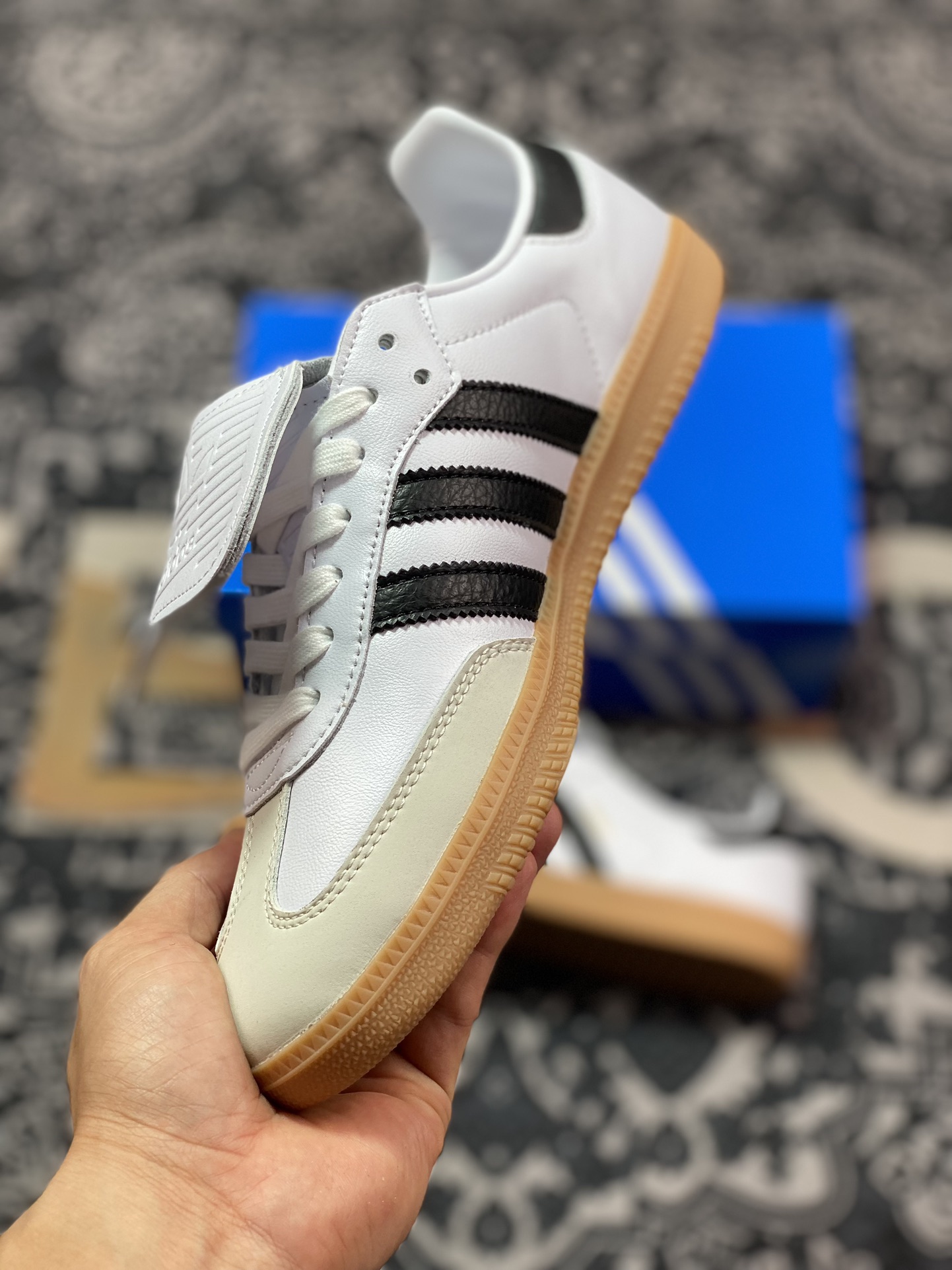 优选 Adidas Originals Samba Long Tongues 白黑 低帮休闲板鞋 IG4279