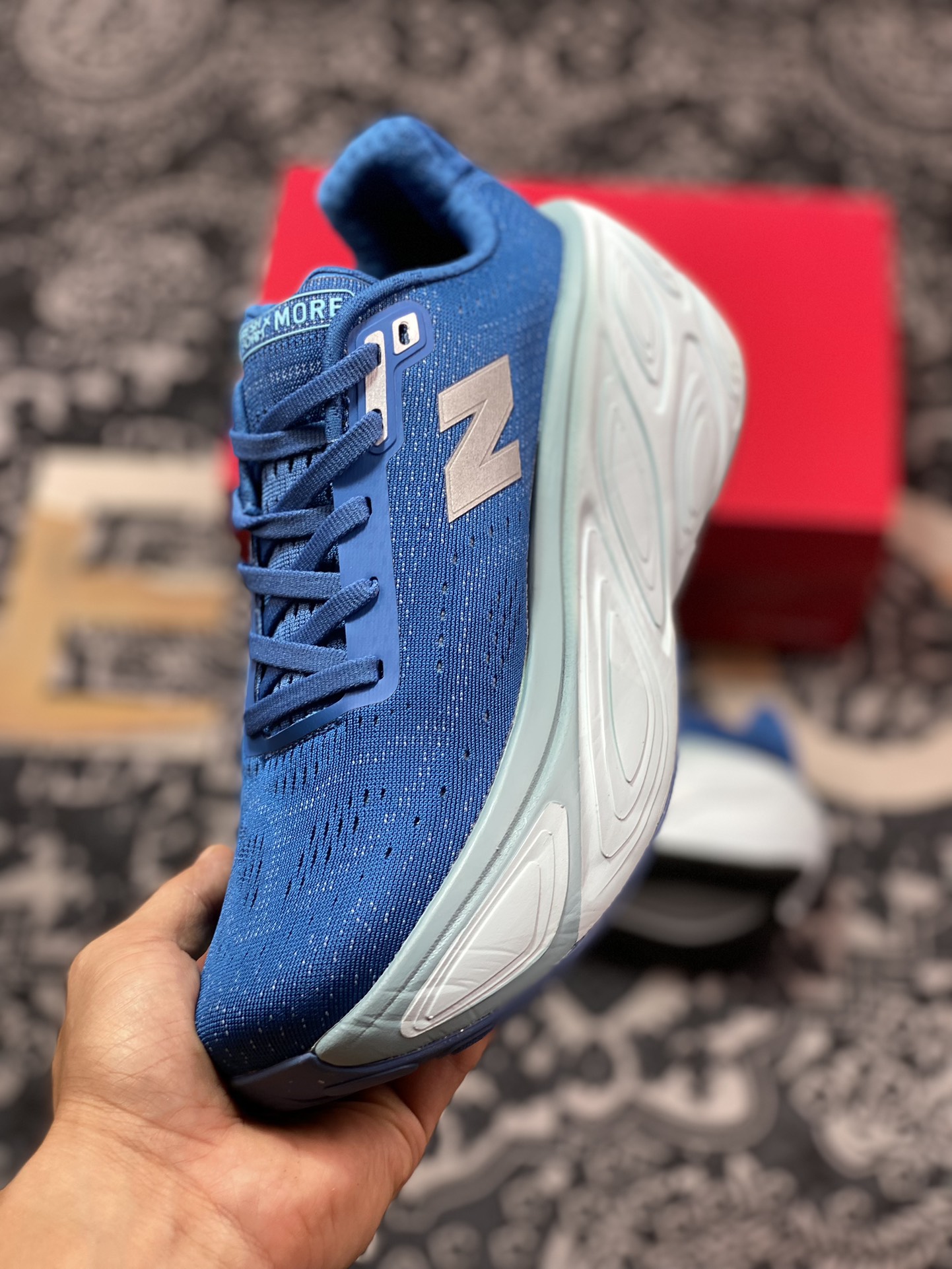 NB新百伦New Balance Fresh Foam X More V5 莫尔V5系列低帮慢跑鞋“网织蓝灰白”MMORLB5