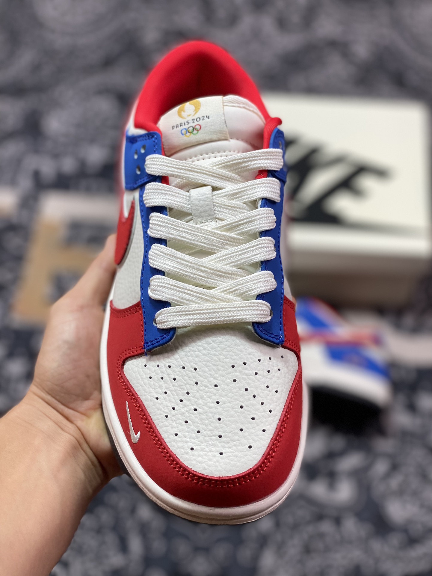 Nike SB Dunk Low”Paris2024”扣篮系列低帮滑板板鞋“联名白蓝红巴黎奥运会”XB3802-354