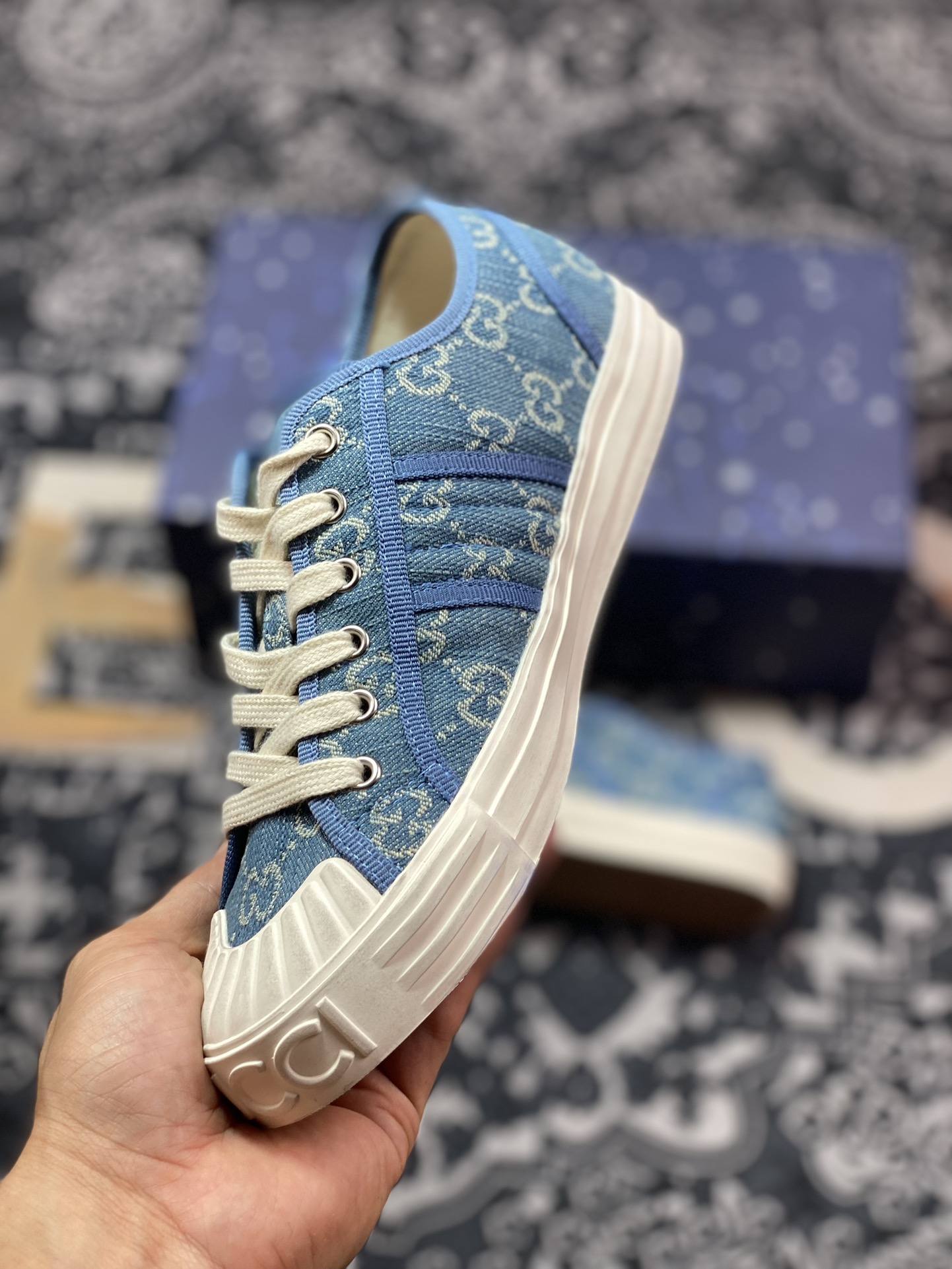 古驰Gucci Lido Low Sneaker 利多岛系列低帮板鞋“牛仔布浅蓝GG提花”784213 FACTS 4644