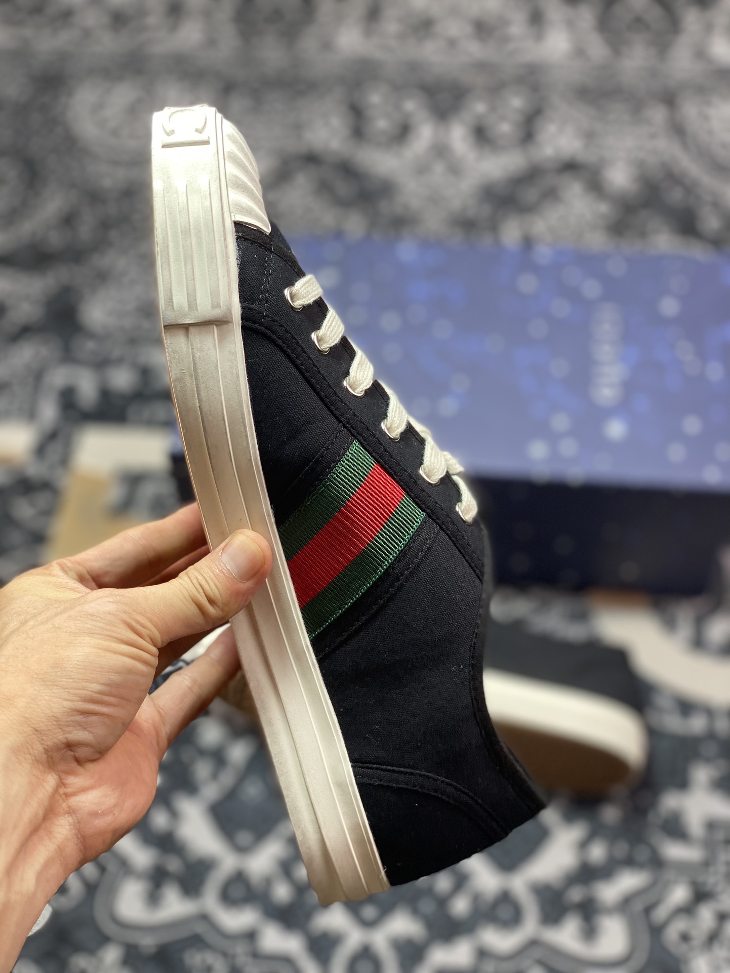 意大利奢侈品牌-古驰Gucci Lido Low Sneaker 利多岛系列低帮复古百搭休闲运动板鞋“帆布黑绿红织带”786366 FADFS 1052