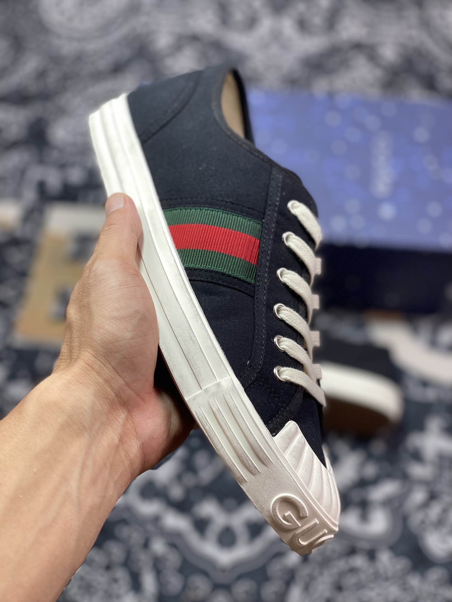 意大利奢侈品牌-古驰Gucci Lido Low Sneaker 利多岛系列低帮复古百搭休闲运动板鞋“帆布黑绿红织带”786366 FADFS 1052