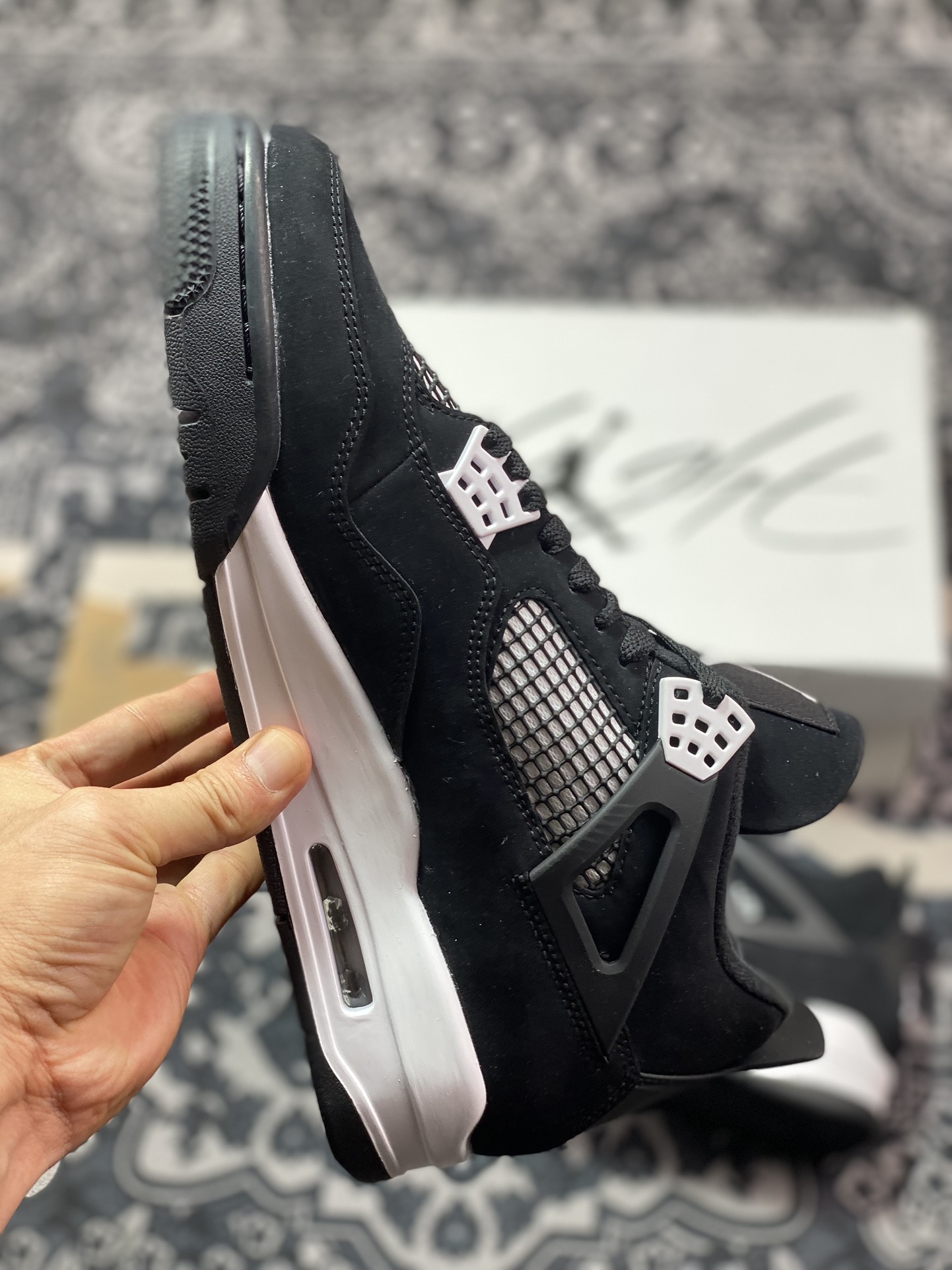 优选 Air Jordan AJ4 Retro 白黑雷公 FQ8138-001