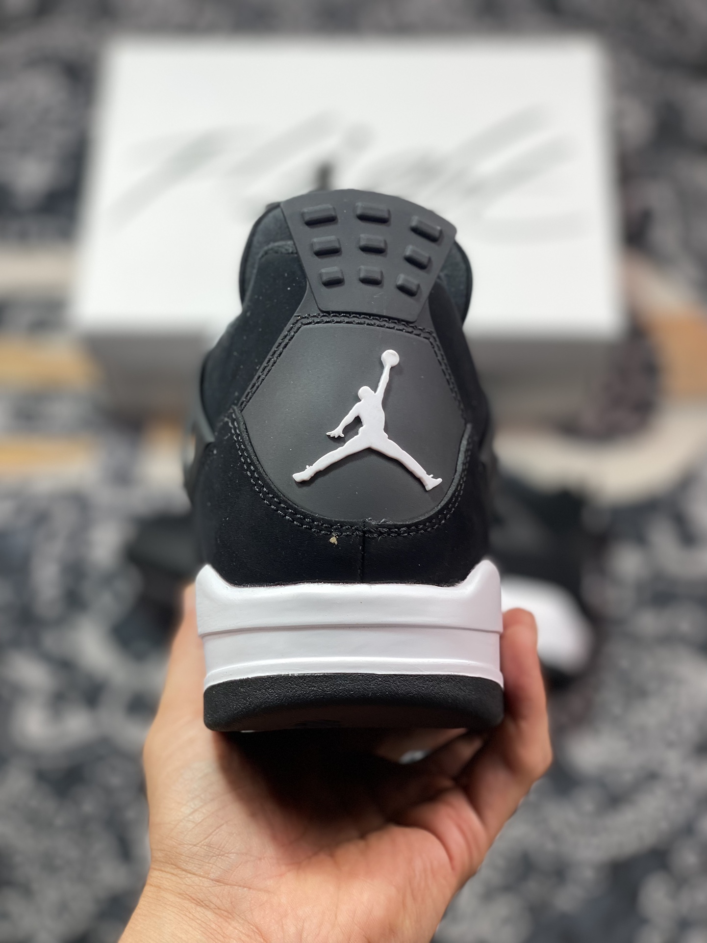 优选 Air Jordan AJ4 Retro 白黑雷公 FQ8138-001