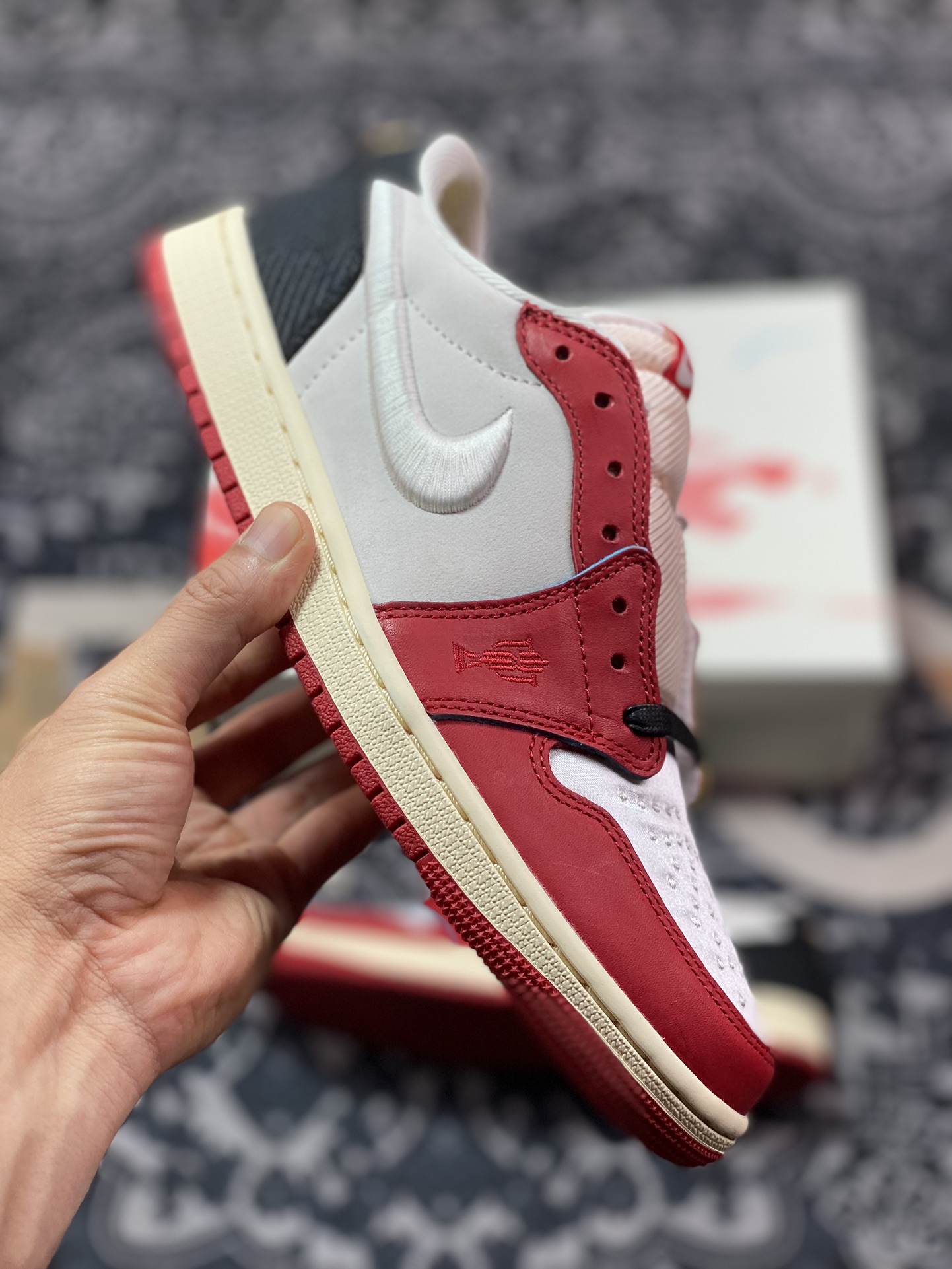 0 优选 New Xc Trophy Room x Air Jordan 1 Low OG AJ1乔1低帮文化篮球鞋 HV6157-100