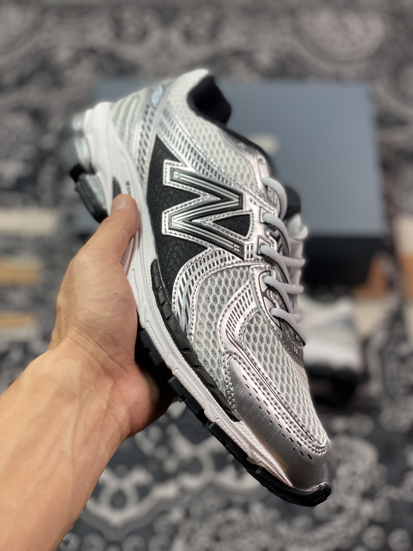 New Balance NB 860V2 防滑耐磨低帮跑步鞋 ML860XD