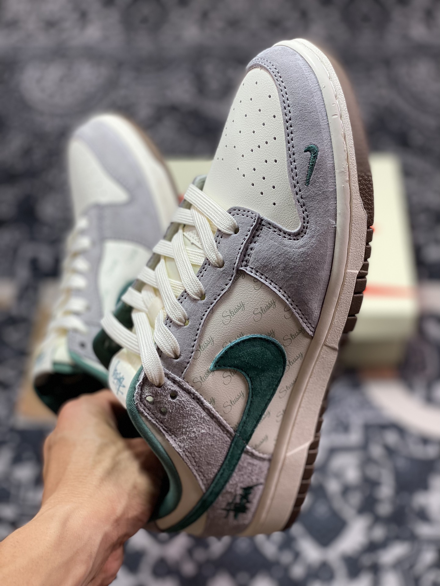 Nike SB Dunk Low 斯图西联名 CF3688-007