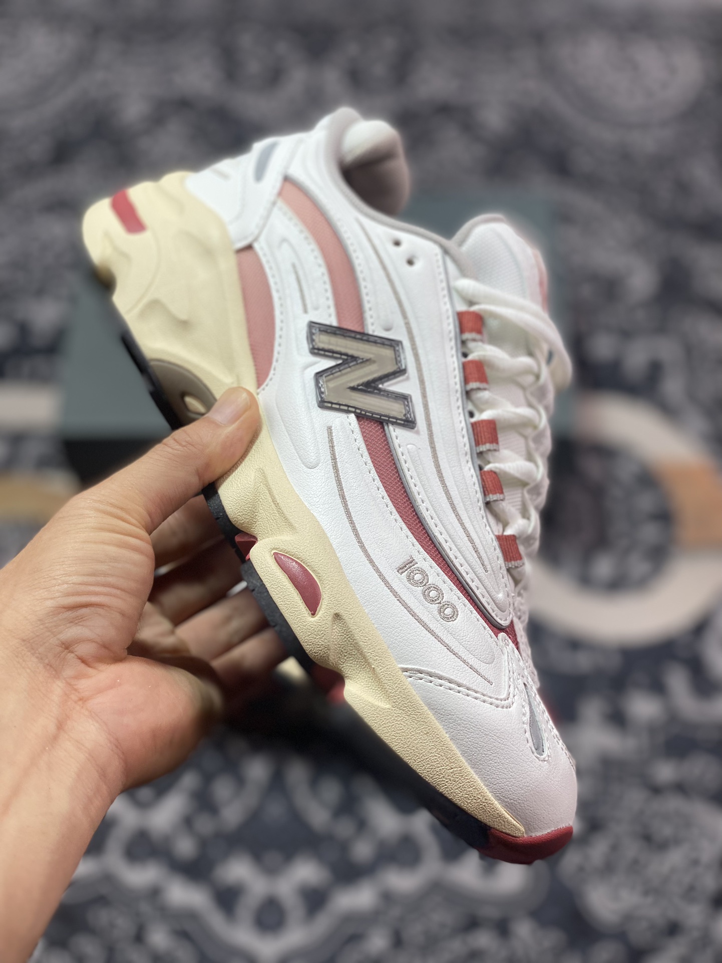 NB新百伦New Balance M1000”Off White Gradient Red”系列低帮慢跑鞋“米白酒红”M1000CB