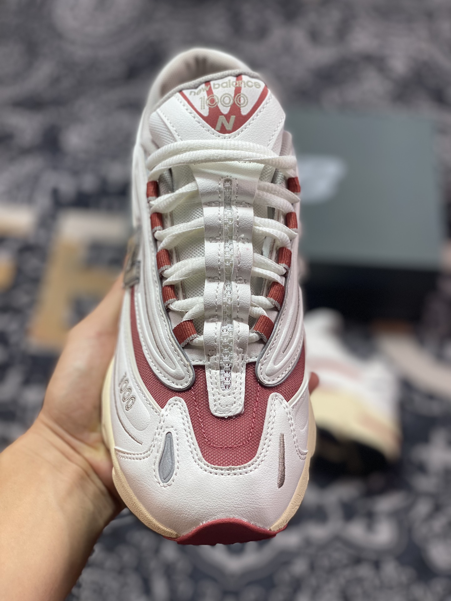 NB新百伦New Balance M1000”Off White Gradient Red”系列低帮慢跑鞋“米白酒红”M1000CB