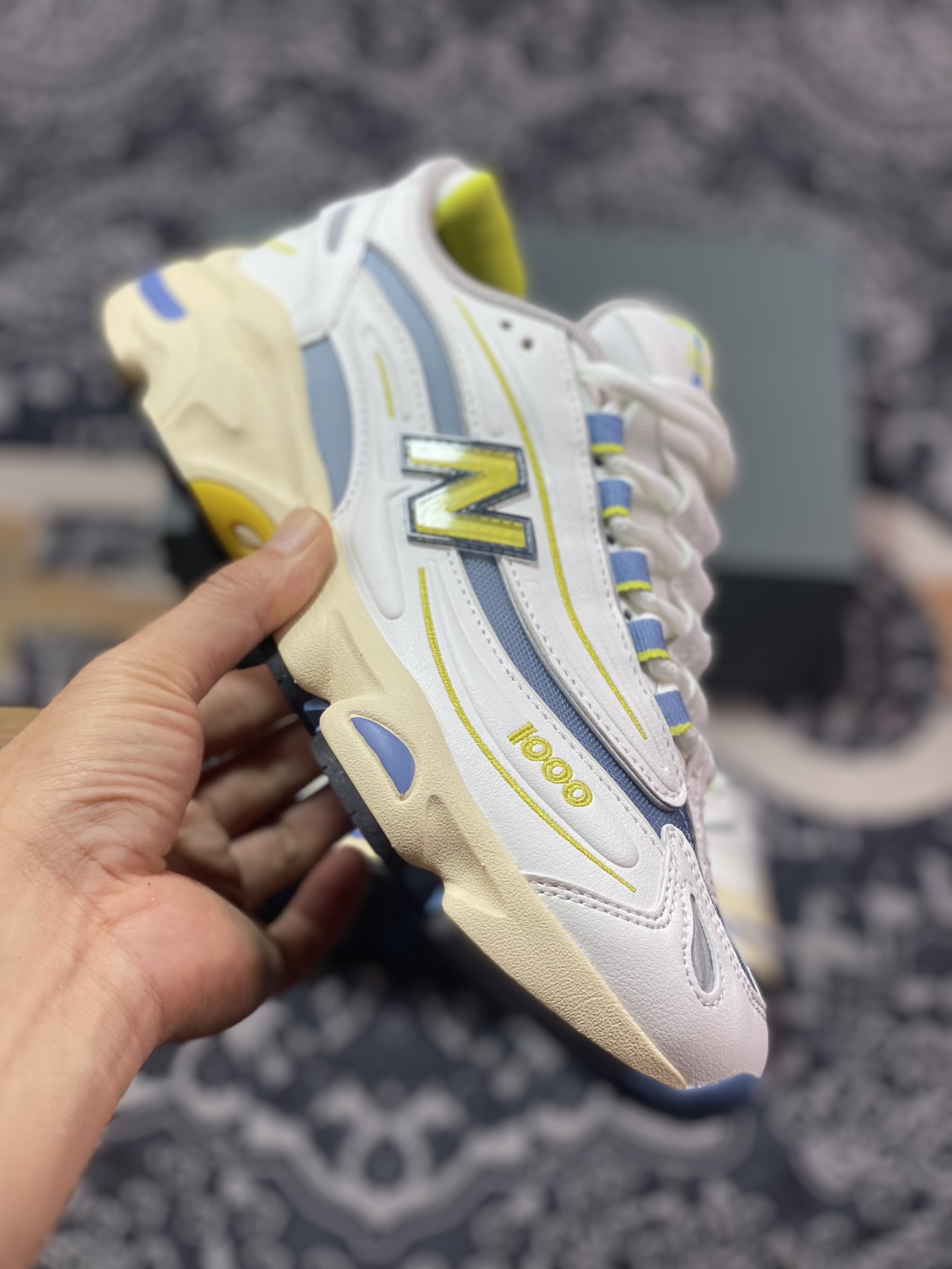 NB新百伦New Balance M1000”Angora/Moonrock”系列低帮慢跑鞋“米白黄夜光蓝”M1000CV