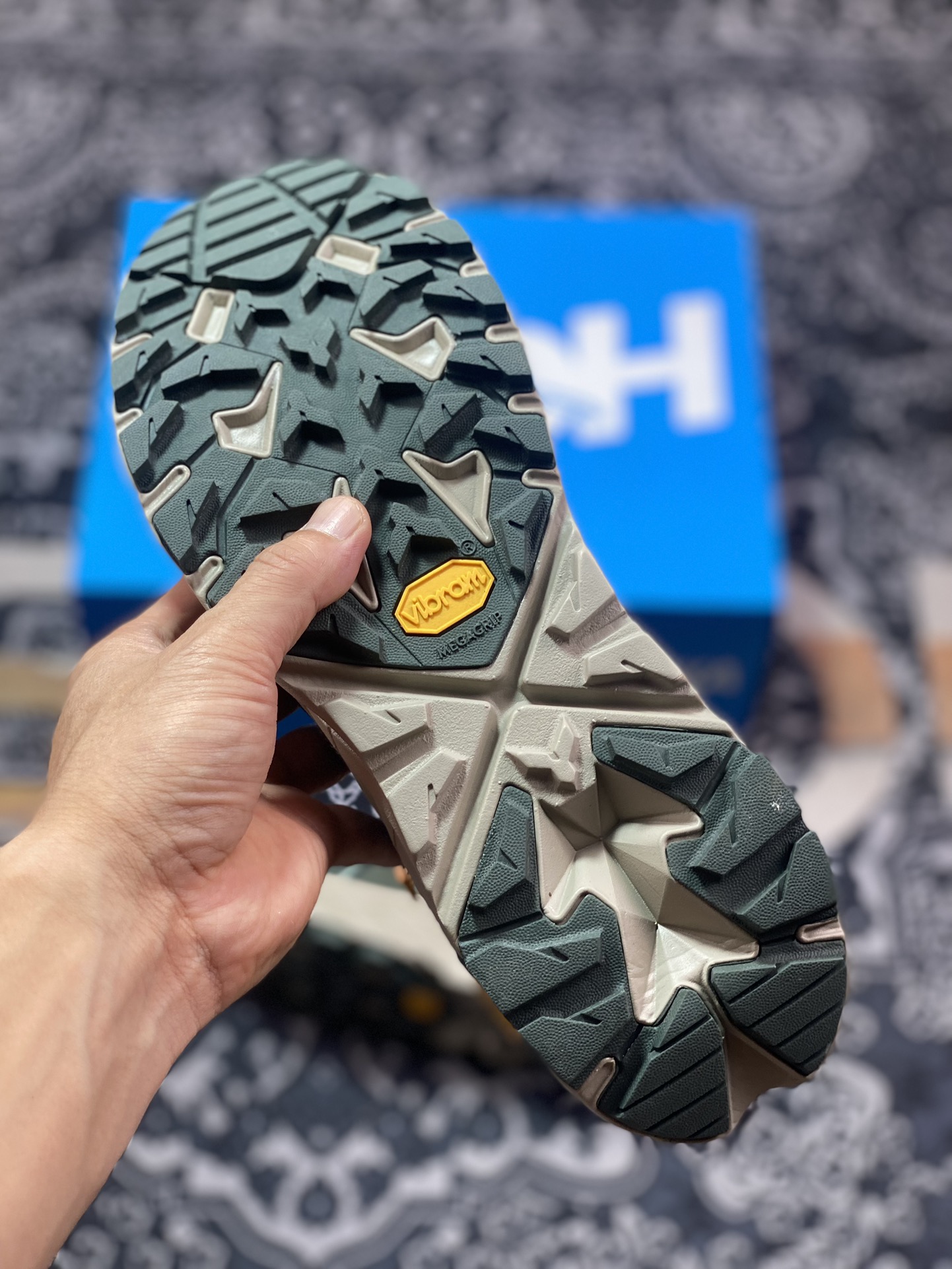 Hoka One One Kaha 2 High GTX Gore-Tex卡哈二代系列高帮登山运动鞋“磨砂军绿水蓝”1123155/DBRYL