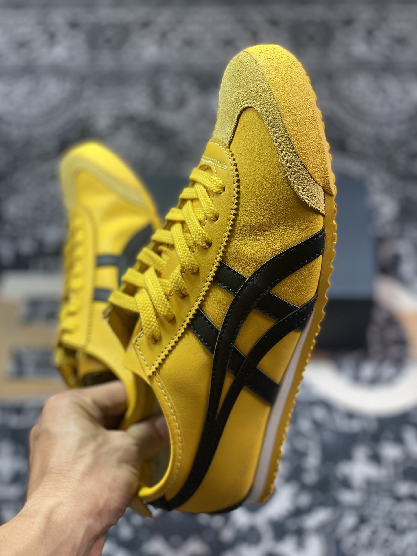 鬼塚虎/Onitsuka Tiger Mexico 66经典墨西哥系列低帮慢跑鞋“皮革李小龙黄黑”1183C102-751