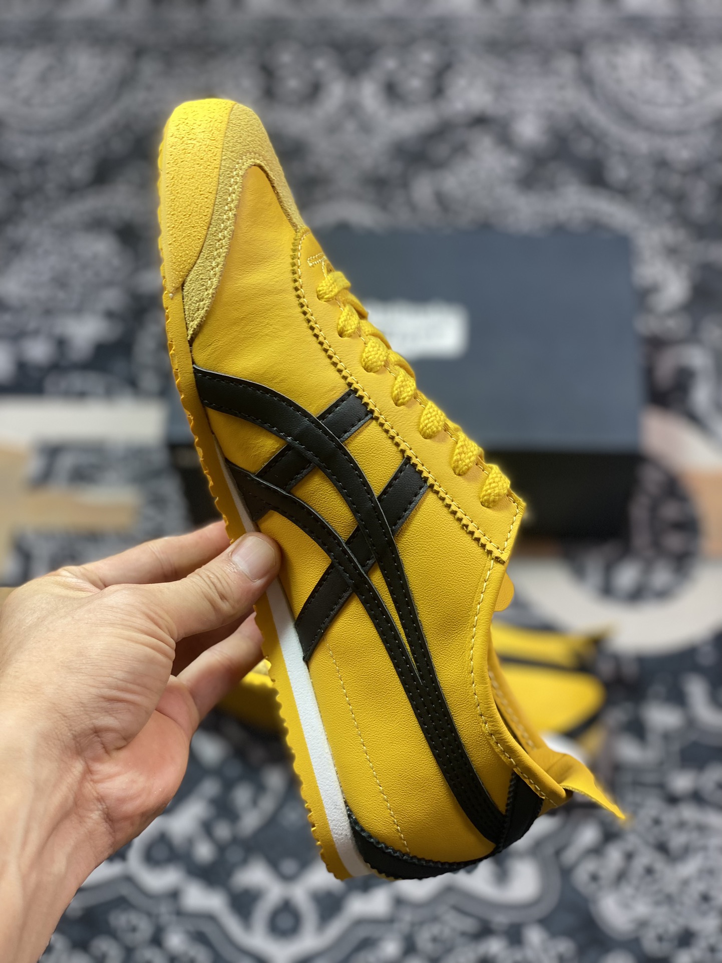 鬼塚虎/Onitsuka Tiger Mexico 66经典墨西哥系列低帮慢跑鞋“皮革李小龙黄黑”1183C102-751