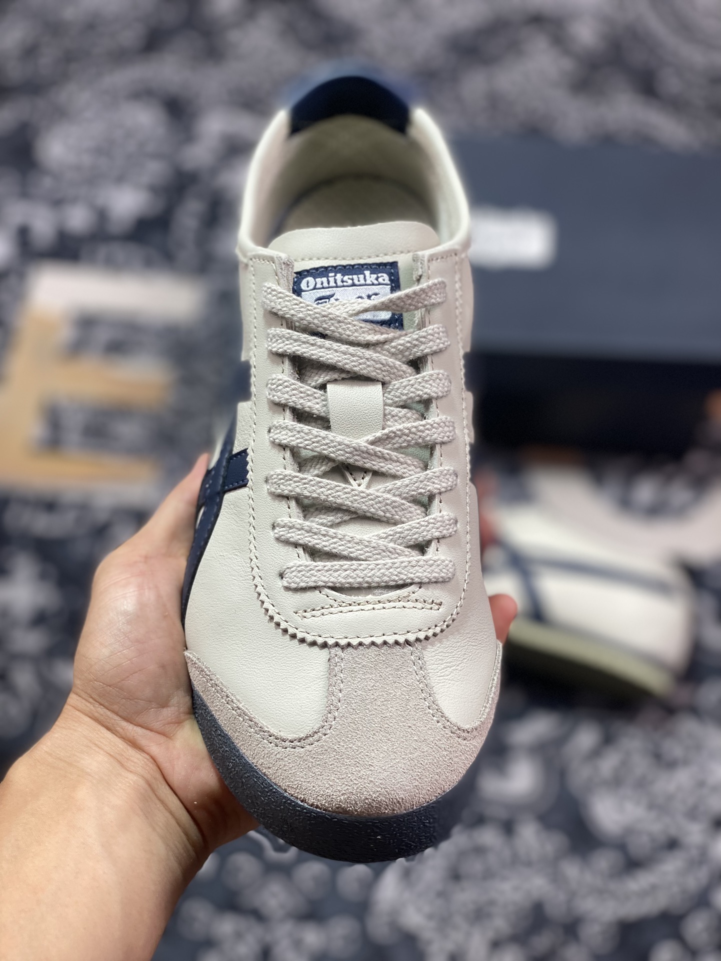 鬼塚虎/Onitsuka Tiger Mexico 66经典墨西哥系列低帮复古慢跑鞋“皮革米灰藏青蓝”1183C102-200