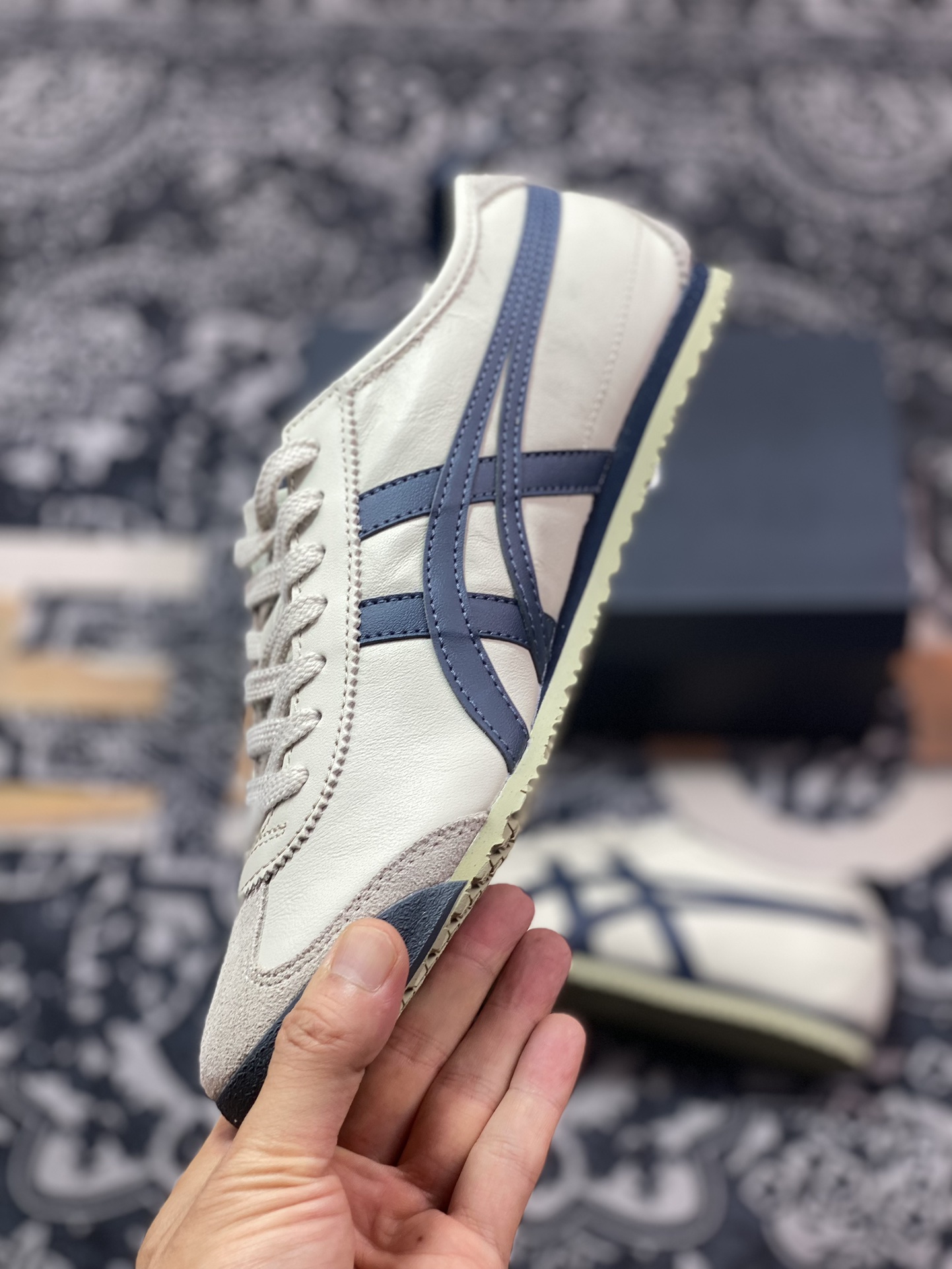 鬼塚虎/Onitsuka Tiger Mexico 66经典墨西哥系列低帮复古慢跑鞋“皮革米灰藏青蓝”1183C102-200