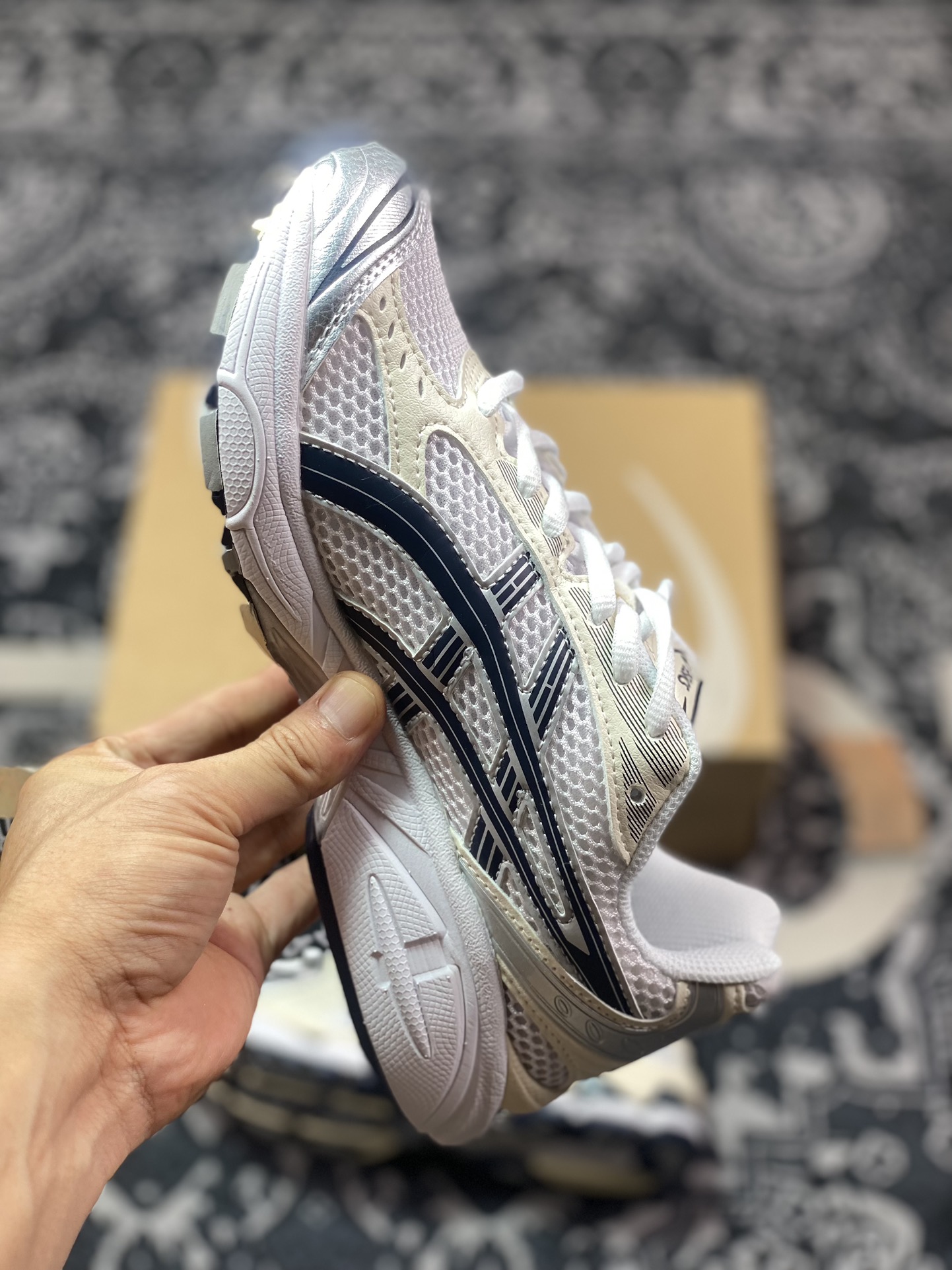 Asics 亚瑟士 GEL-Kayano 14 低帮运动休闲跑步鞋 1202A056-109