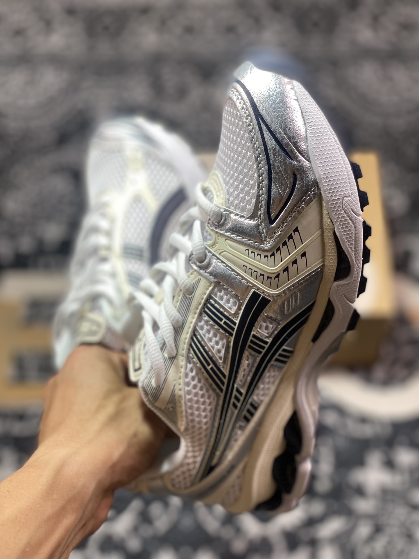 Asics 亚瑟士 GEL-Kayano 14 低帮运动休闲跑步鞋 1202A056-109