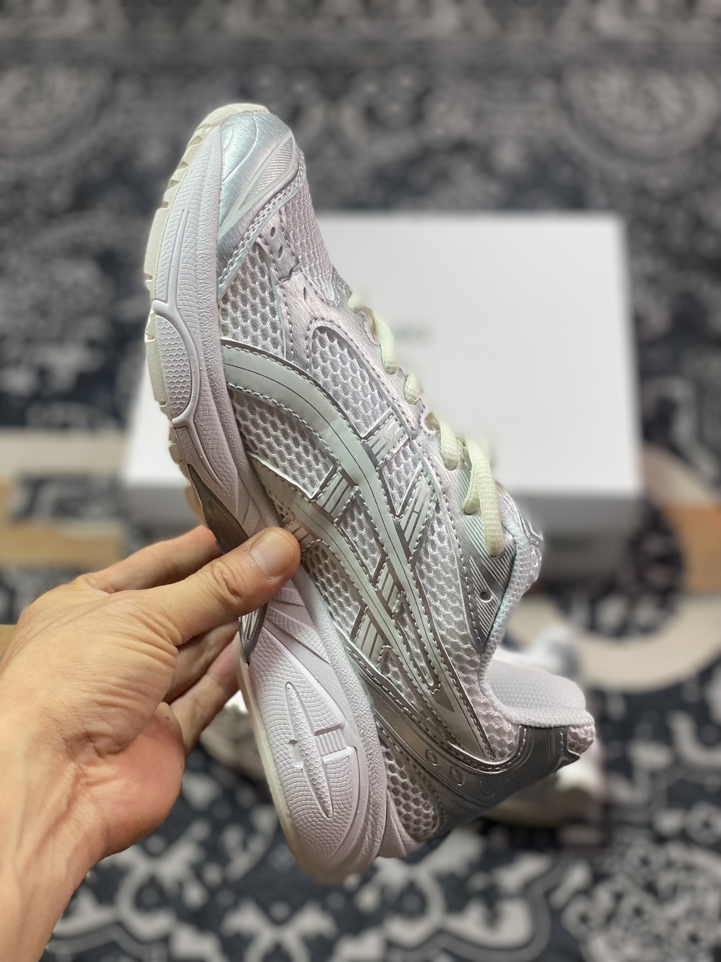 Asics 亚瑟士 GEL-Kayano 14 低帮运动休闲跑步鞋 1201A457-100