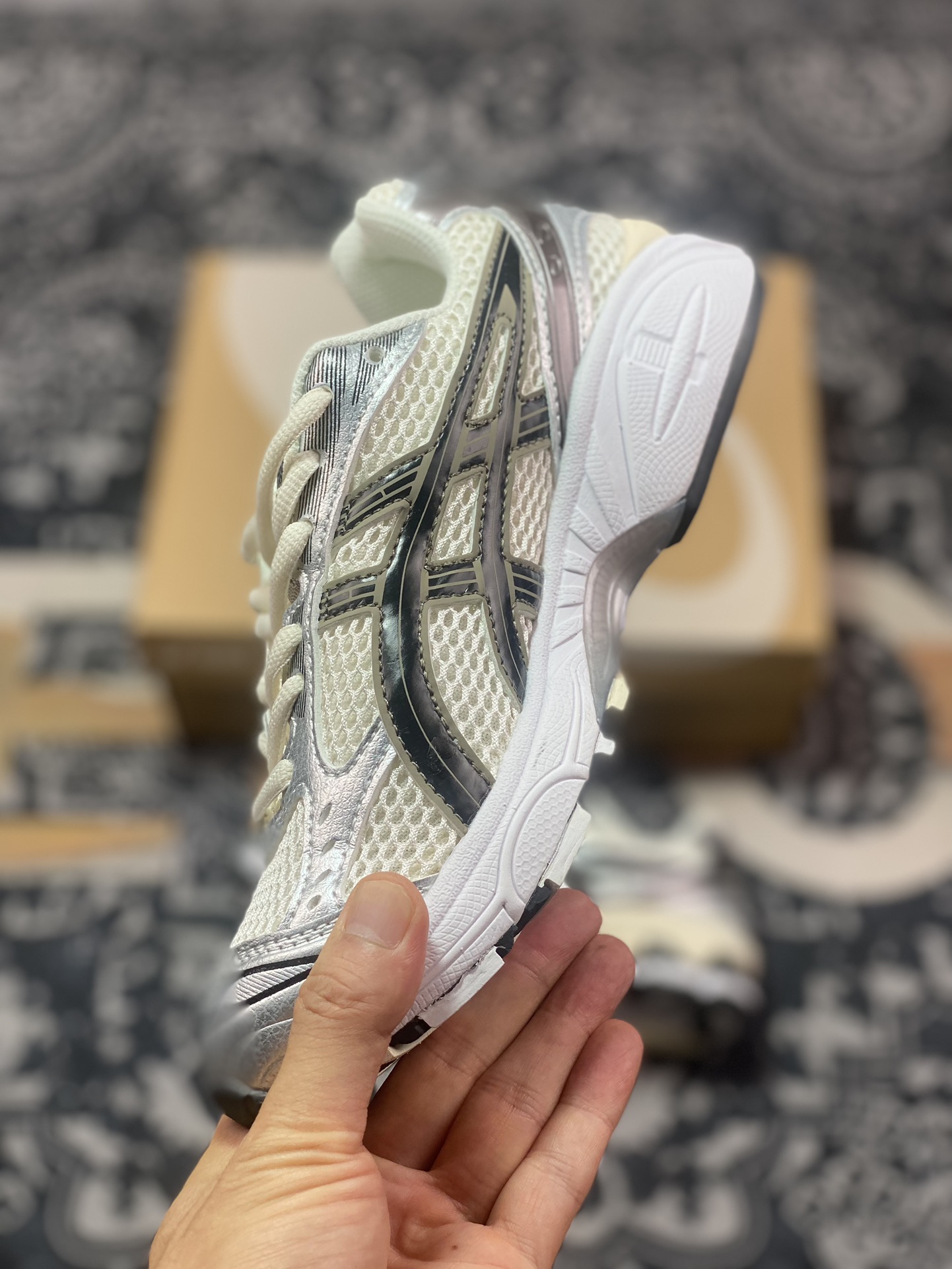 Asics 亚瑟士 GEL-Kayano 14 低帮运动休闲跑步鞋 1201A019-108