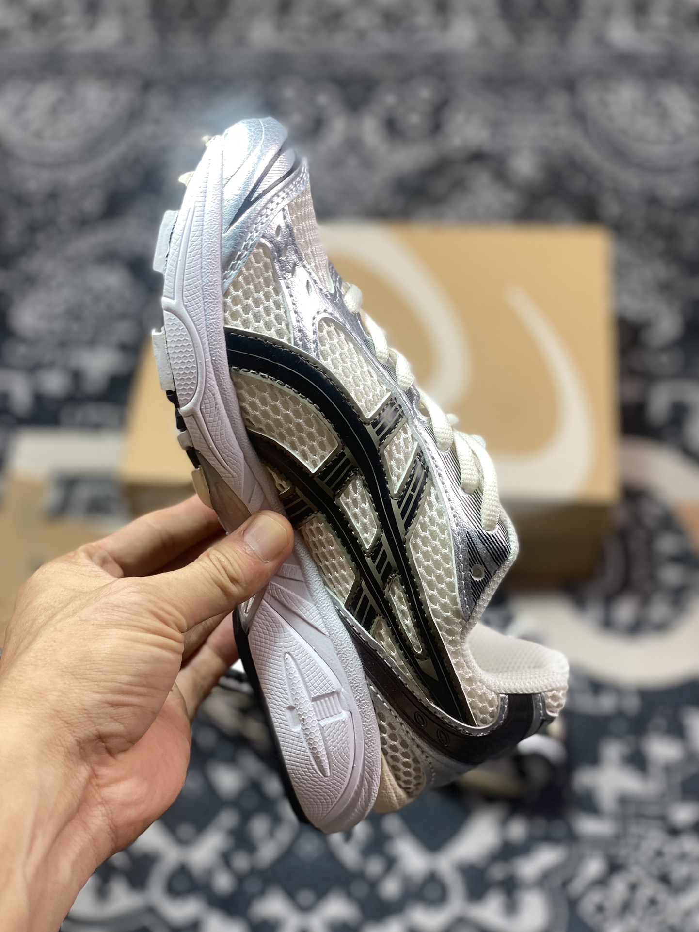 Asics 亚瑟士 GEL-Kayano 14 低帮运动休闲跑步鞋 1201A019-108