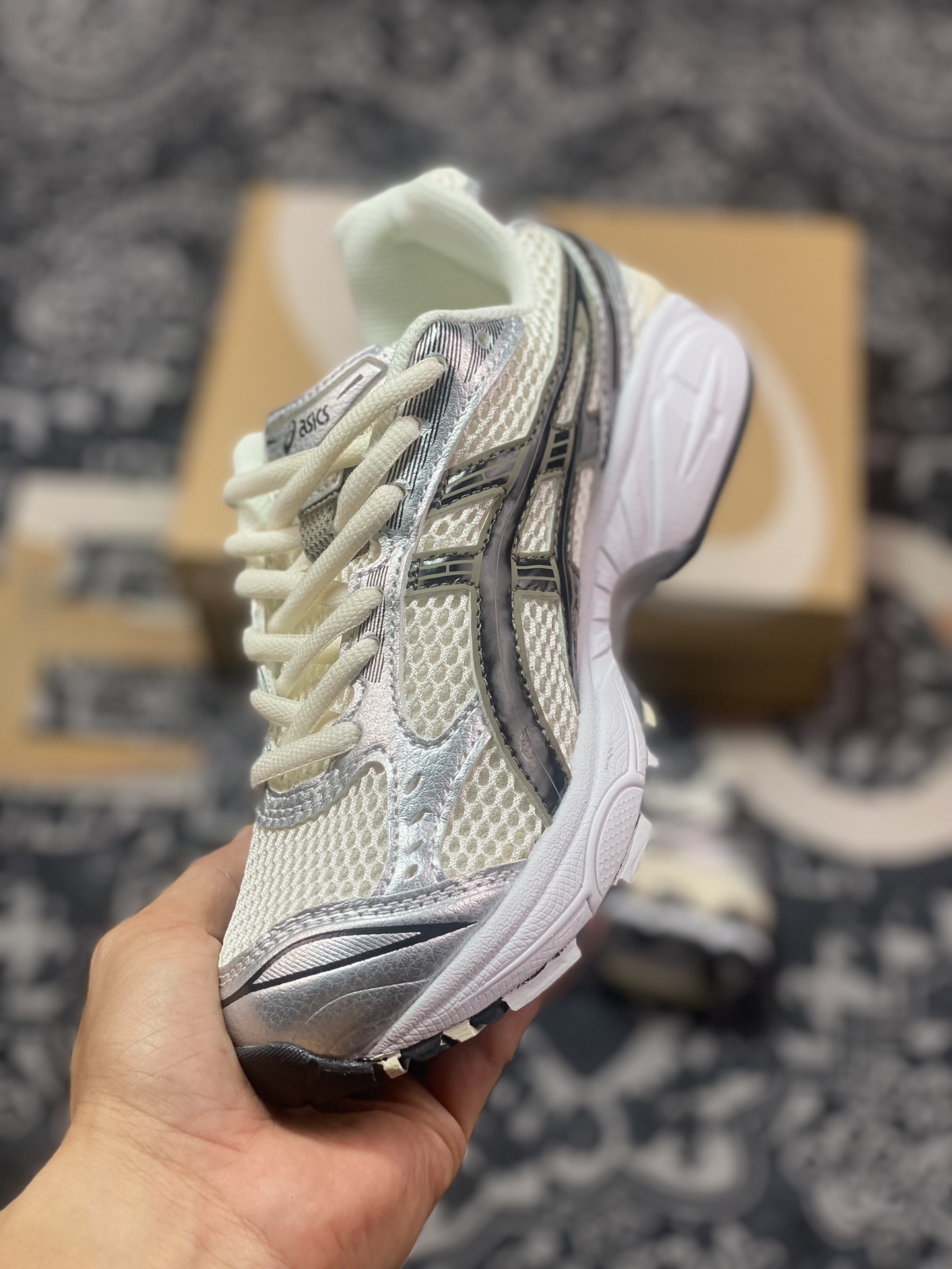 Asics 亚瑟士 GEL-Kayano 14 低帮运动休闲跑步鞋 1201A019-108