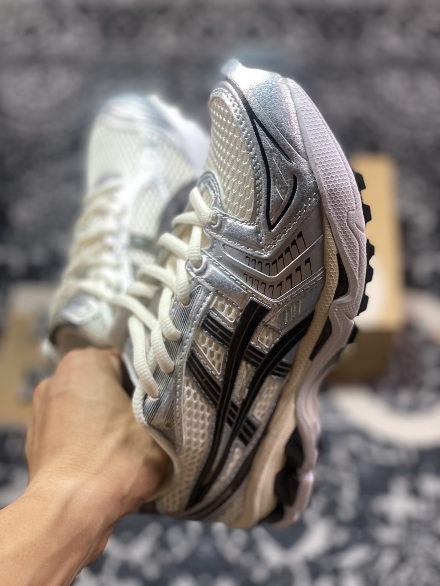 Asics 亚瑟士 GEL-Kayano 14 低帮运动休闲跑步鞋 1201A019-108