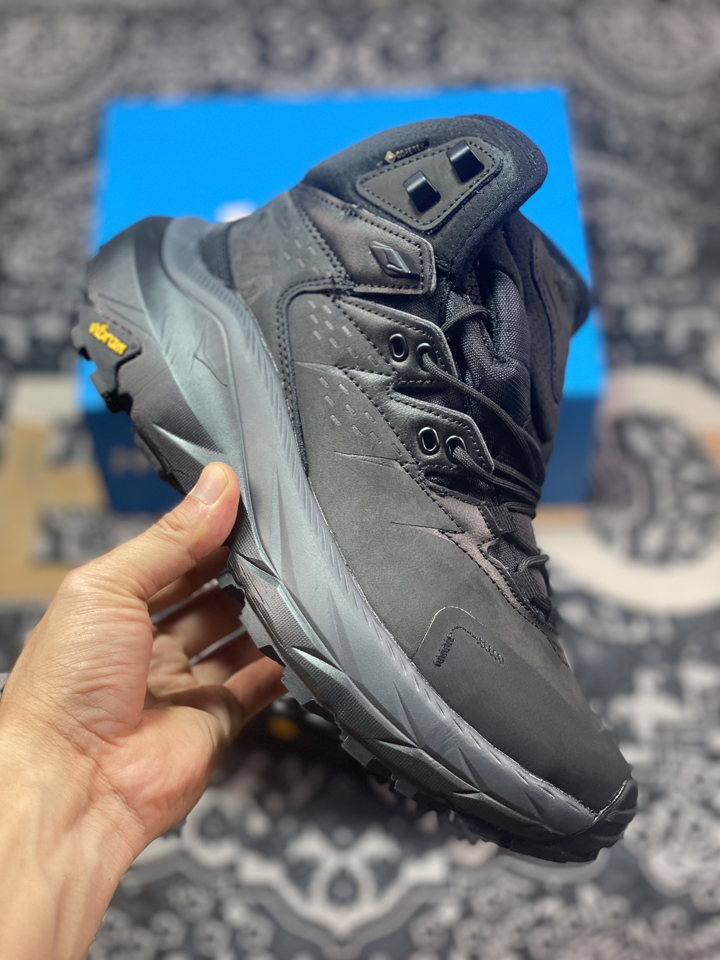 Hoka One One Anacapa 2 Mid Gore Tex 阿纳卡帕2代系列中帮徒步登山运动鞋“全黑”1141633/BBLC