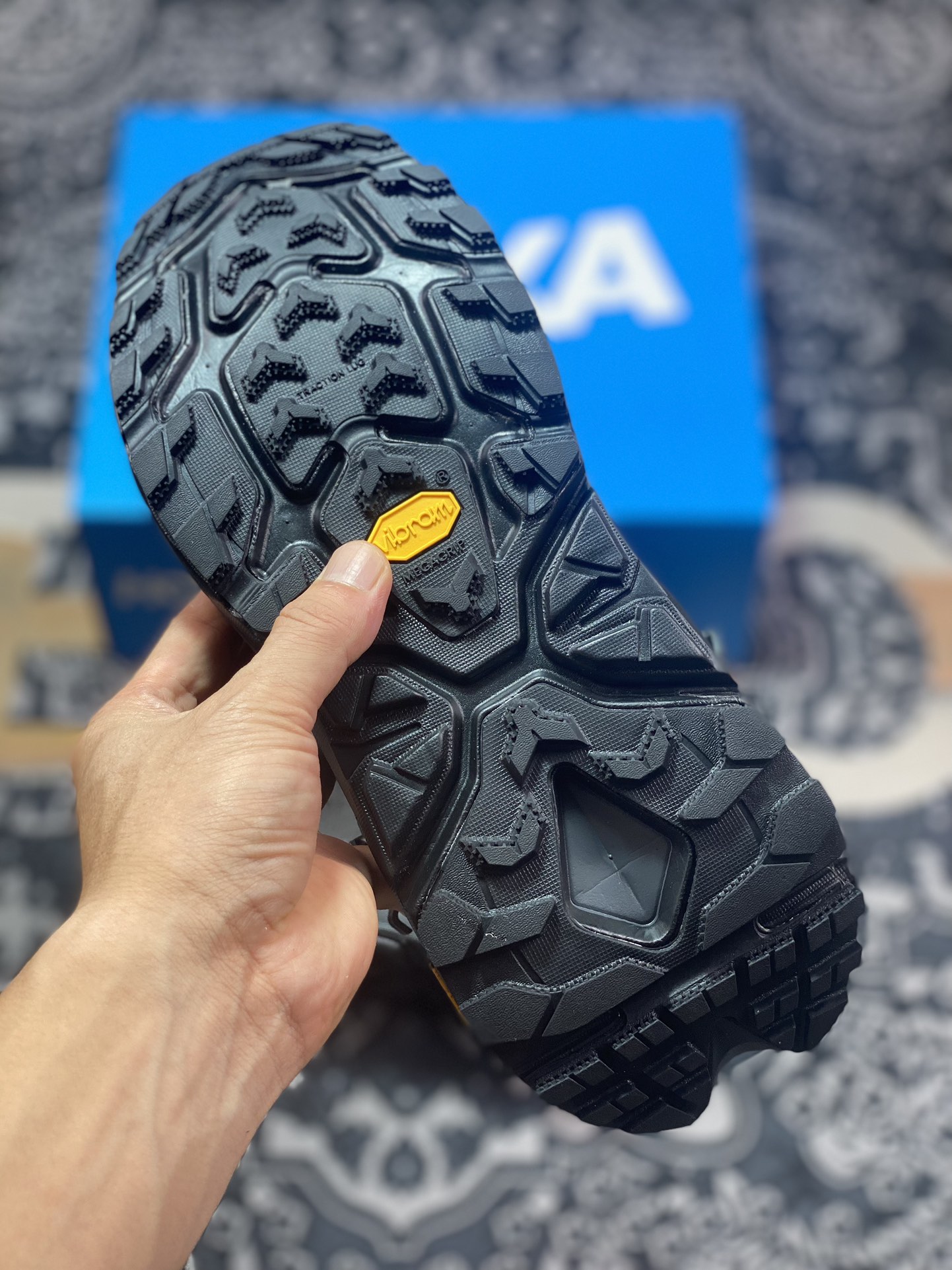 Hoka One One Anacapa 2 Mid Gore Tex 阿纳卡帕2代系列中帮徒步登山运动鞋“全黑”1141633/BBLC