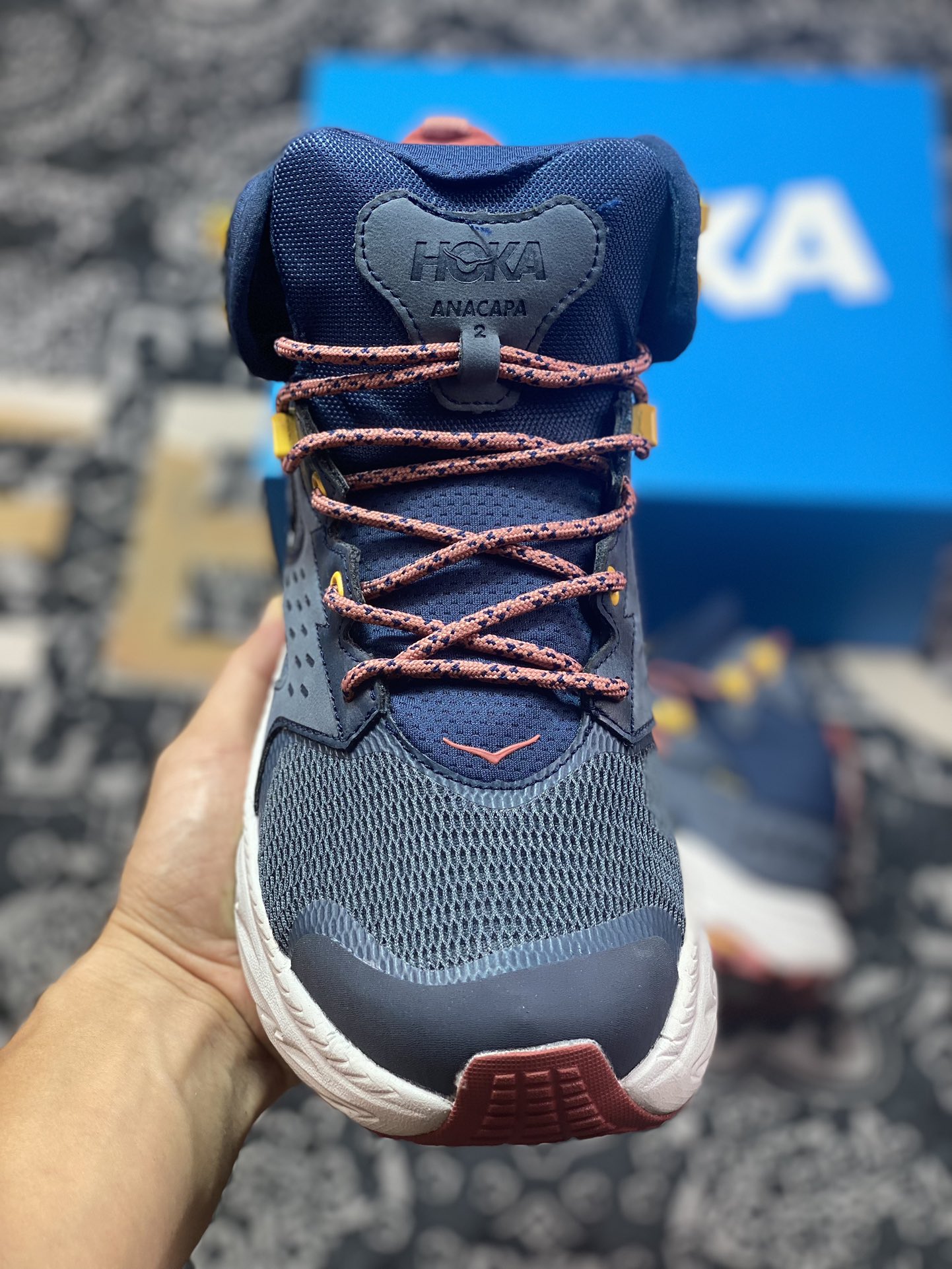 Hoka One One Anacapa 2 Mid Gore Tex 阿纳卡帕2代系列中帮厚运动鞋“深蓝红”1141633/LSSND