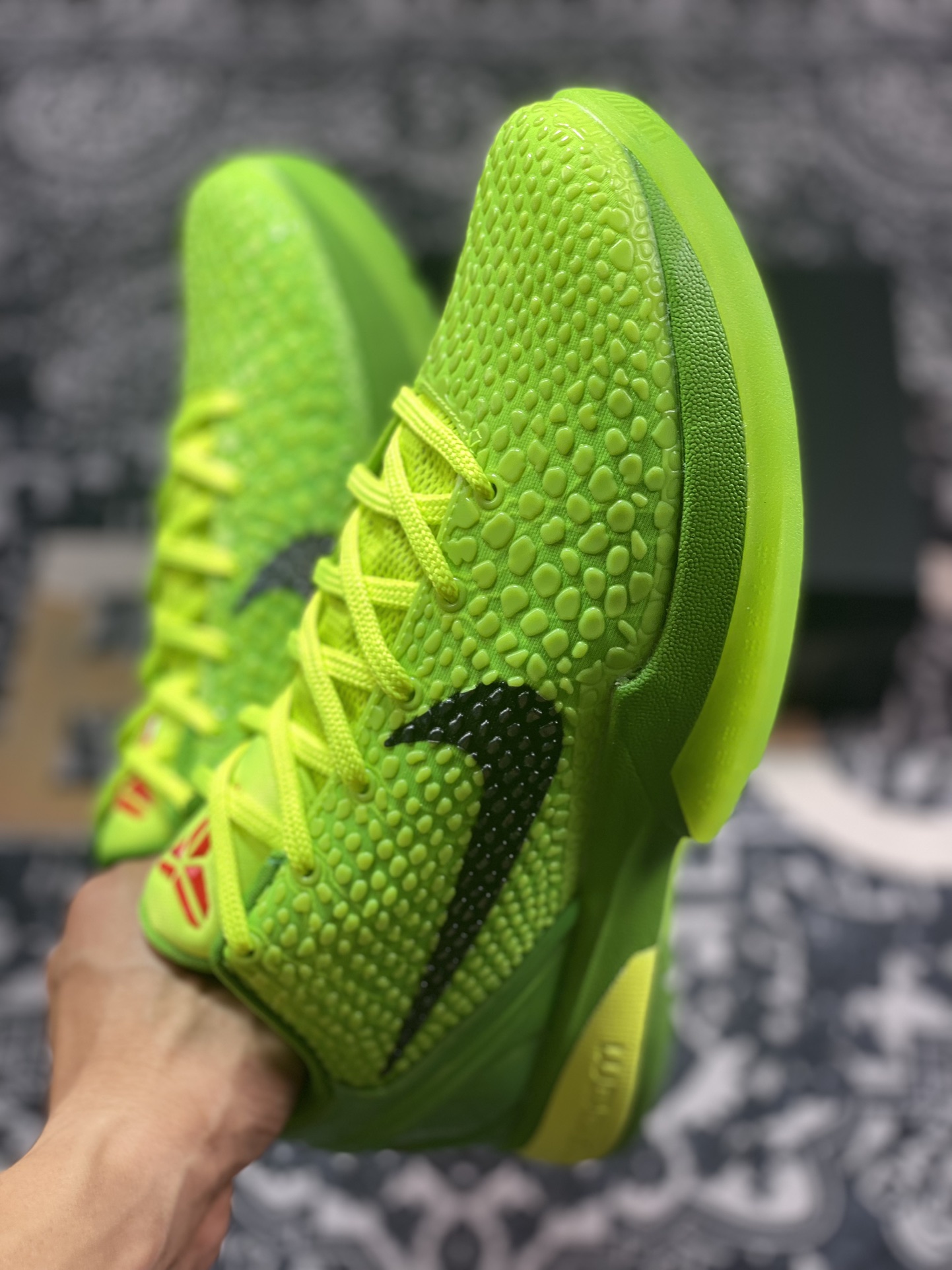 优选 原装级别NK Zoom Kobe 6 科比六代签名实战篮球鞋 青蜂侠 CW2190-300