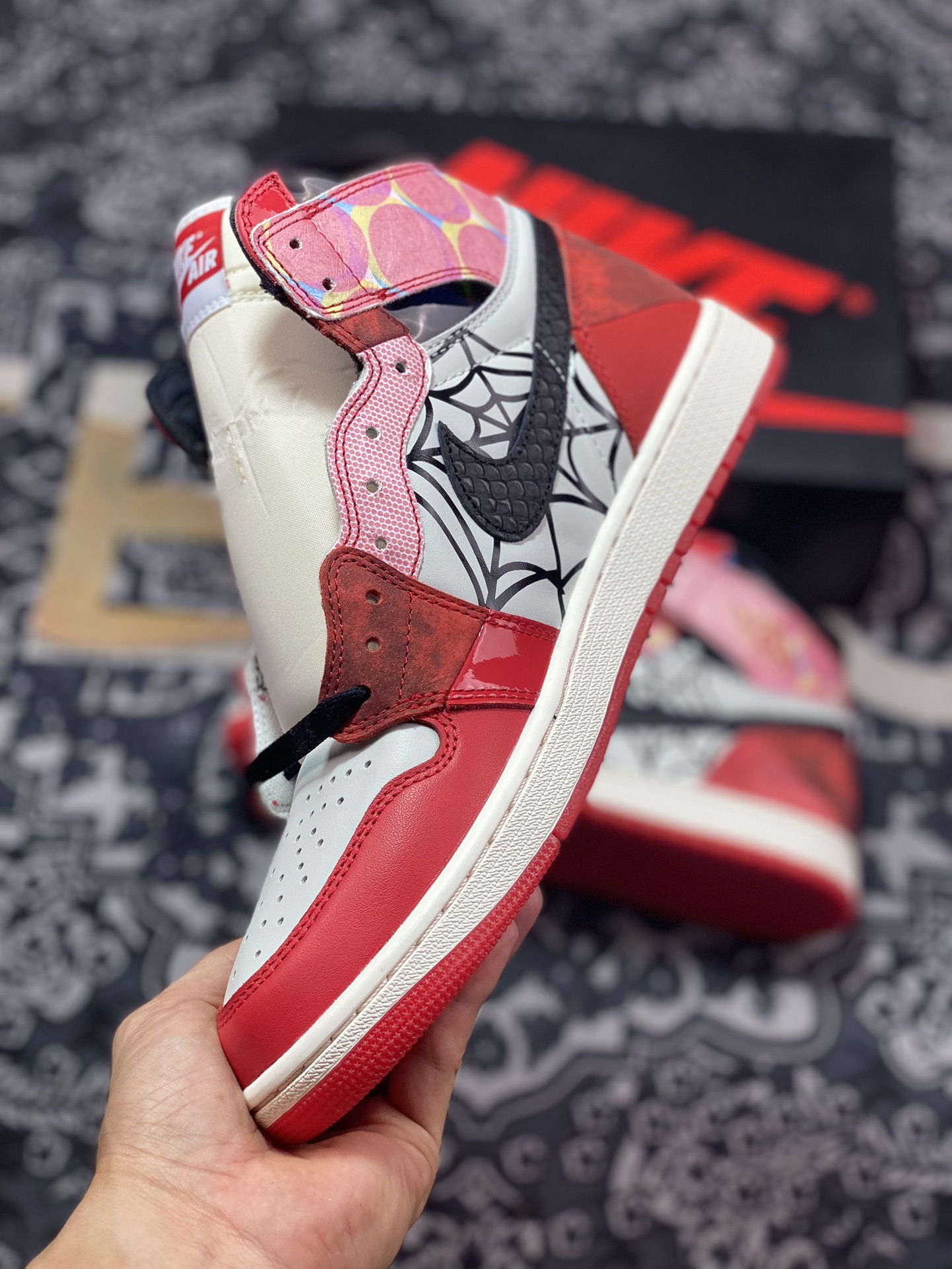 Air Jordan 1 Retro High OG 蜘蛛侠 DV1748-601