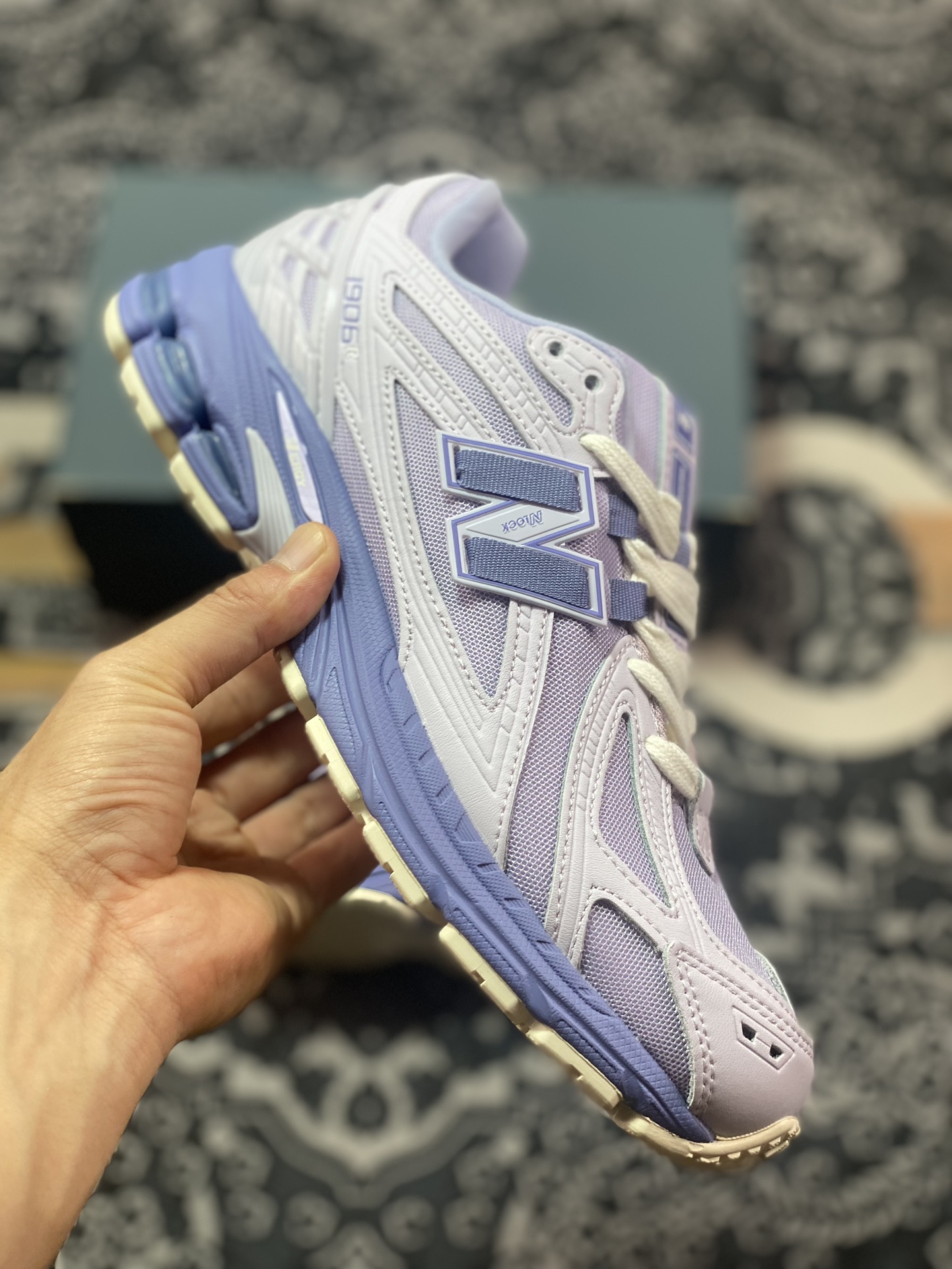 NB新百伦New Balance M1906R”Pastel Pack”系列低帮复古慢跑鞋“薰衣草浅紫”M1906RZV