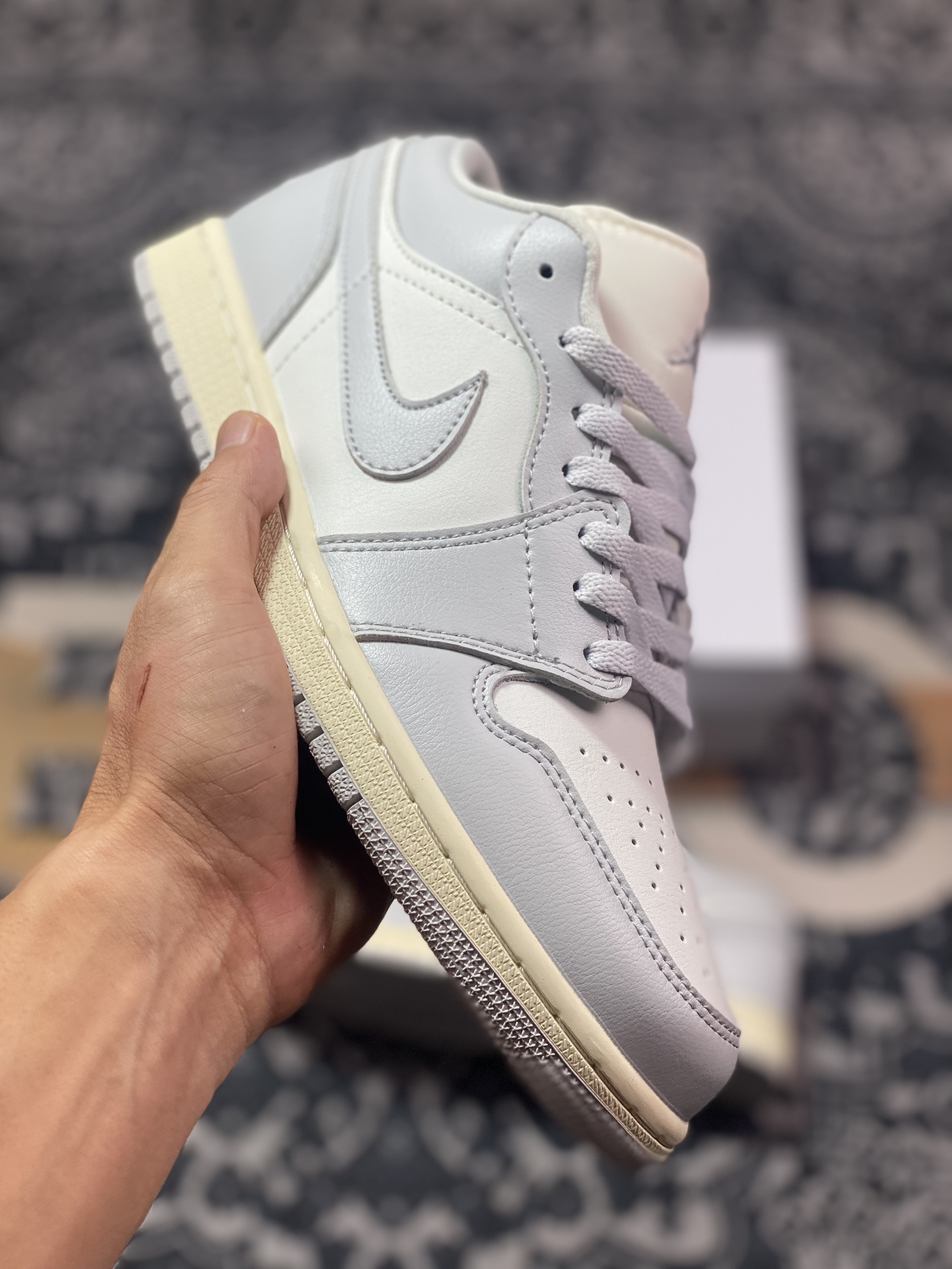 原厂级别 Air Jordan 1 Retro Low 灰白 DC0774-103