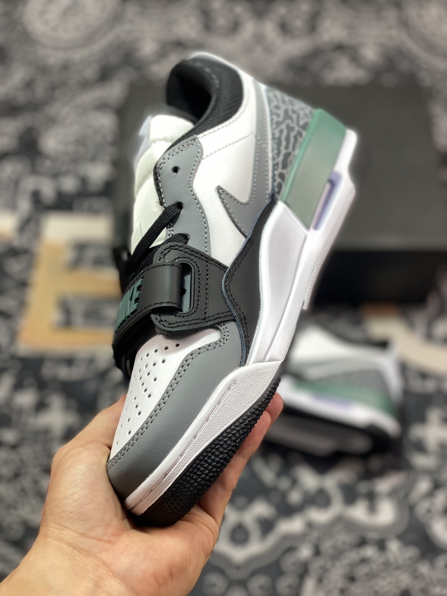 耐克Nike Air Jordan Legacy 312 Low”Oxidized Green”乔丹篮球鞋“深灰白黑金属墨绿”CD7069-131