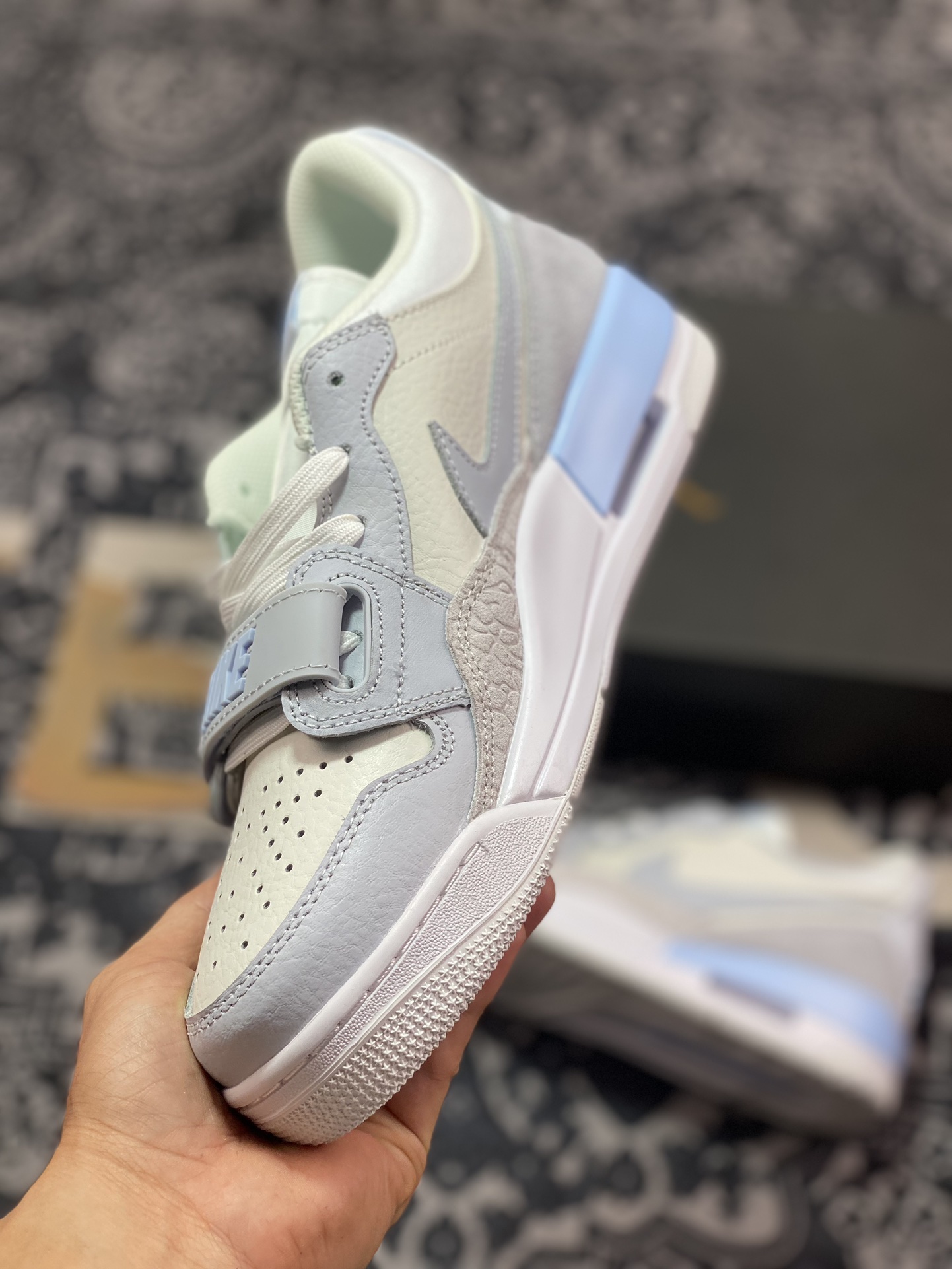 耐克Nike Air Jordan Legacy 312 Low”Ashen Slate/Glacier Blue”乔丹运动篮球鞋“石板灰白冰川蓝”HQ1190-101