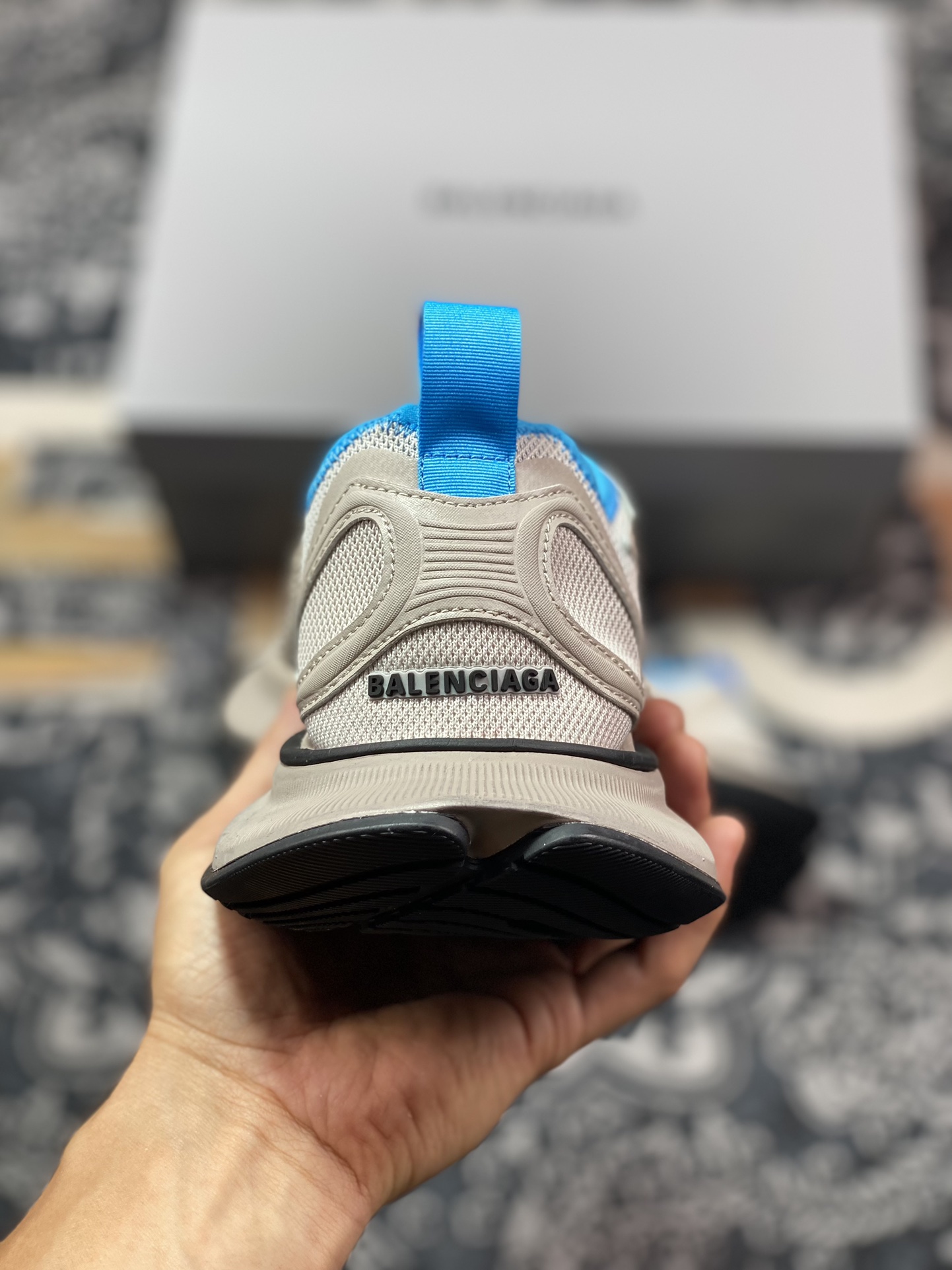 巴黎世家BALENCIAGA Circuit Sneakers 环道系列低帮百搭休闲慢跑鞋“网织浅灰天蓝”793945 WFLGY 2240