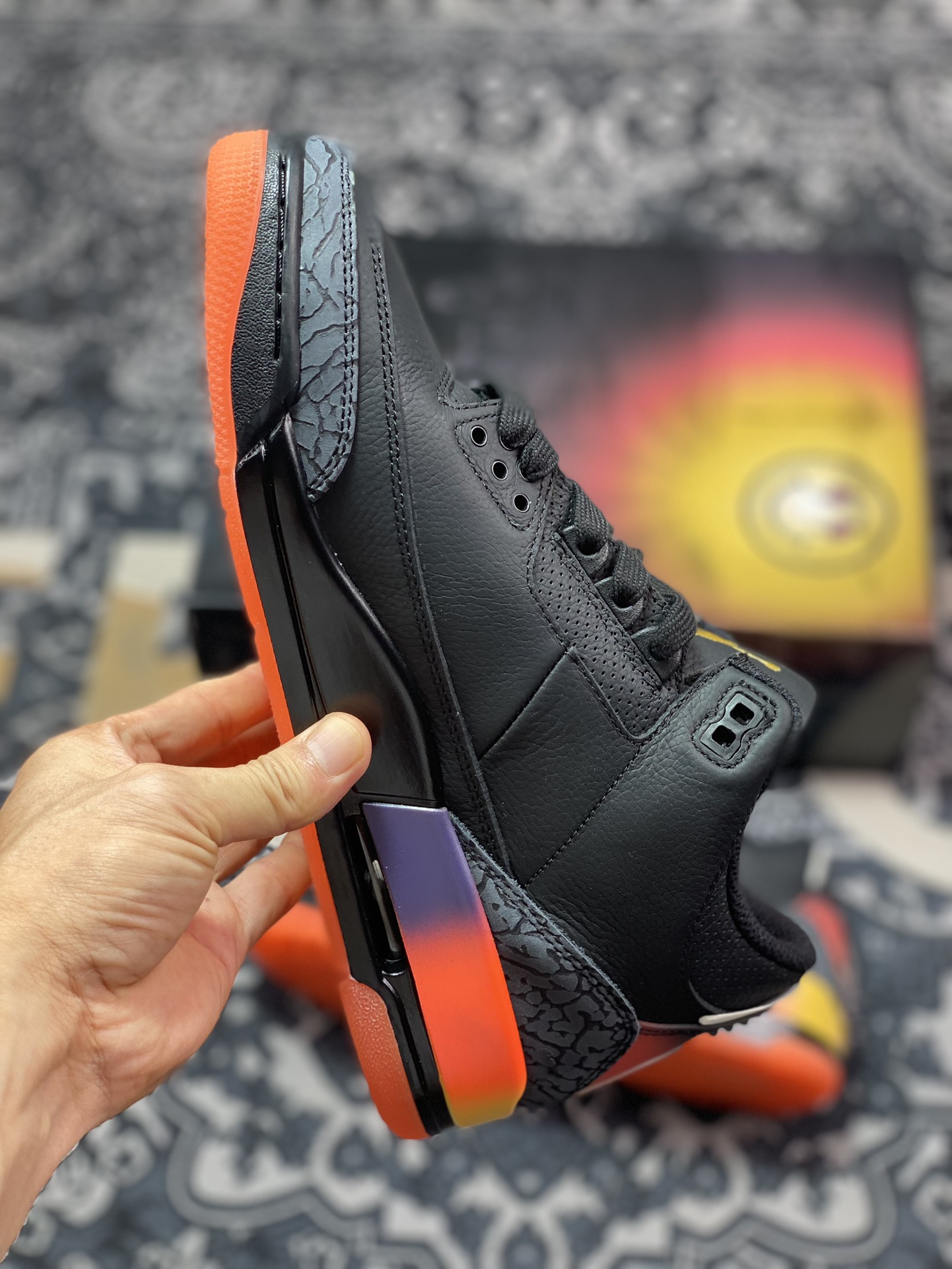 OWF纯原版 J Balvin x Air Jordan AJ3 联名黑红 彩虹渐变 FN0344-001