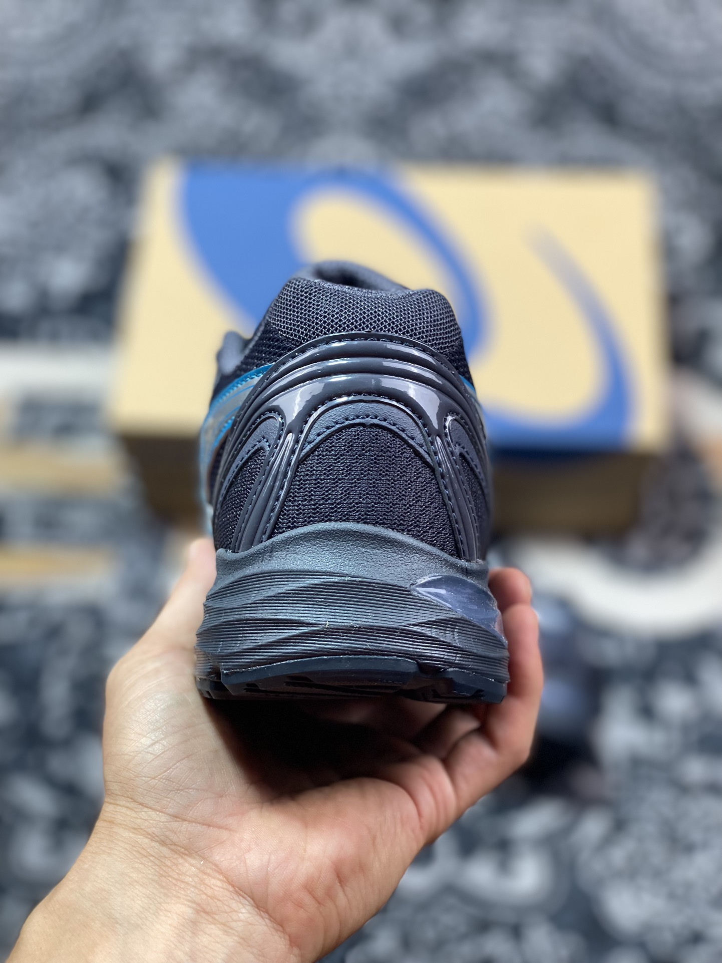 Asics 亚瑟士 GEL-Flux 4 网面拼接 低帮运动休闲跑步鞋 1011B646